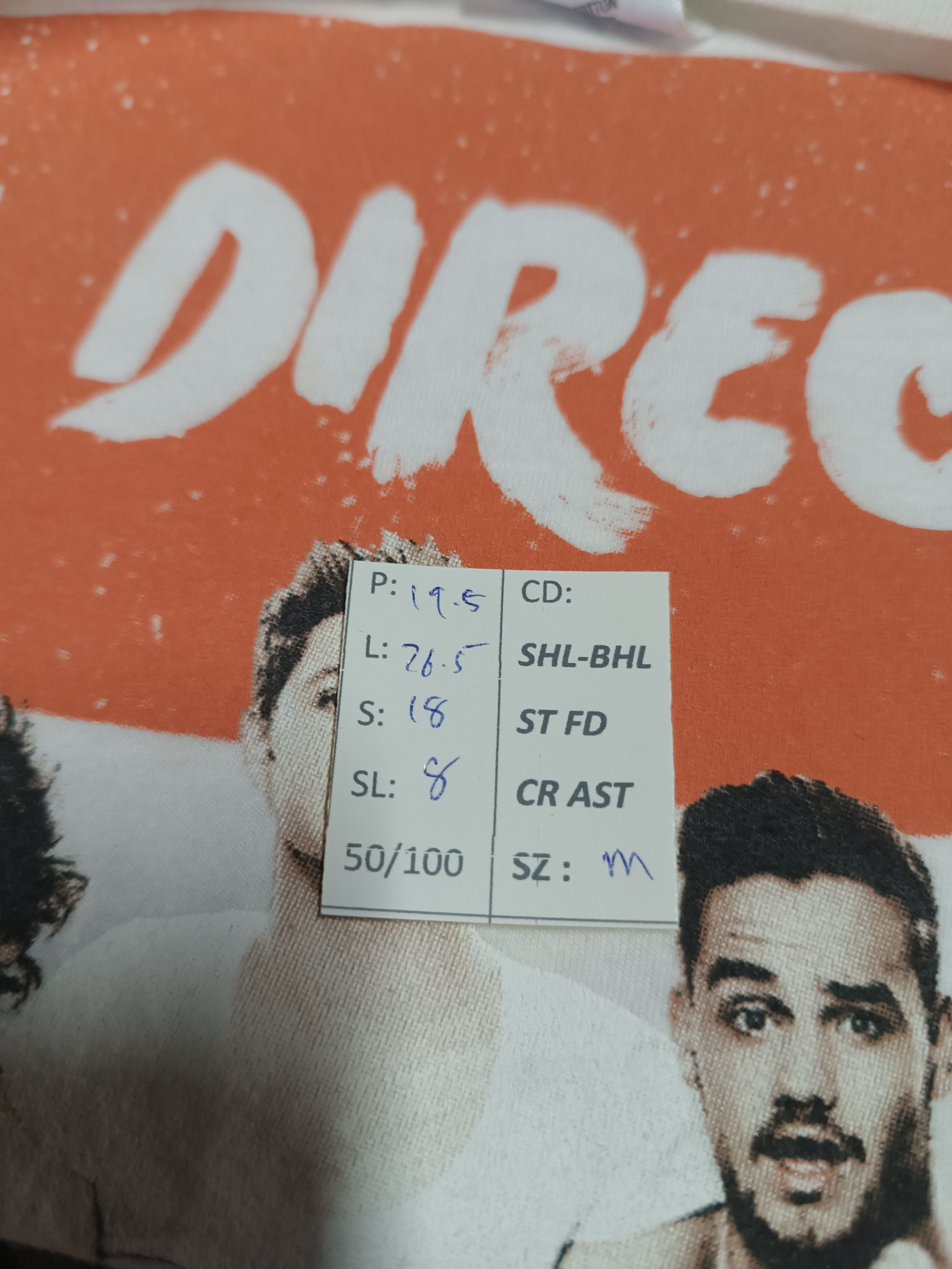 Band Tees VINTAGE ONE DIRECTION TOUR TEE harry styles swift zayn Size US M / EU 48-50 / 2 - 17 Thumbnail