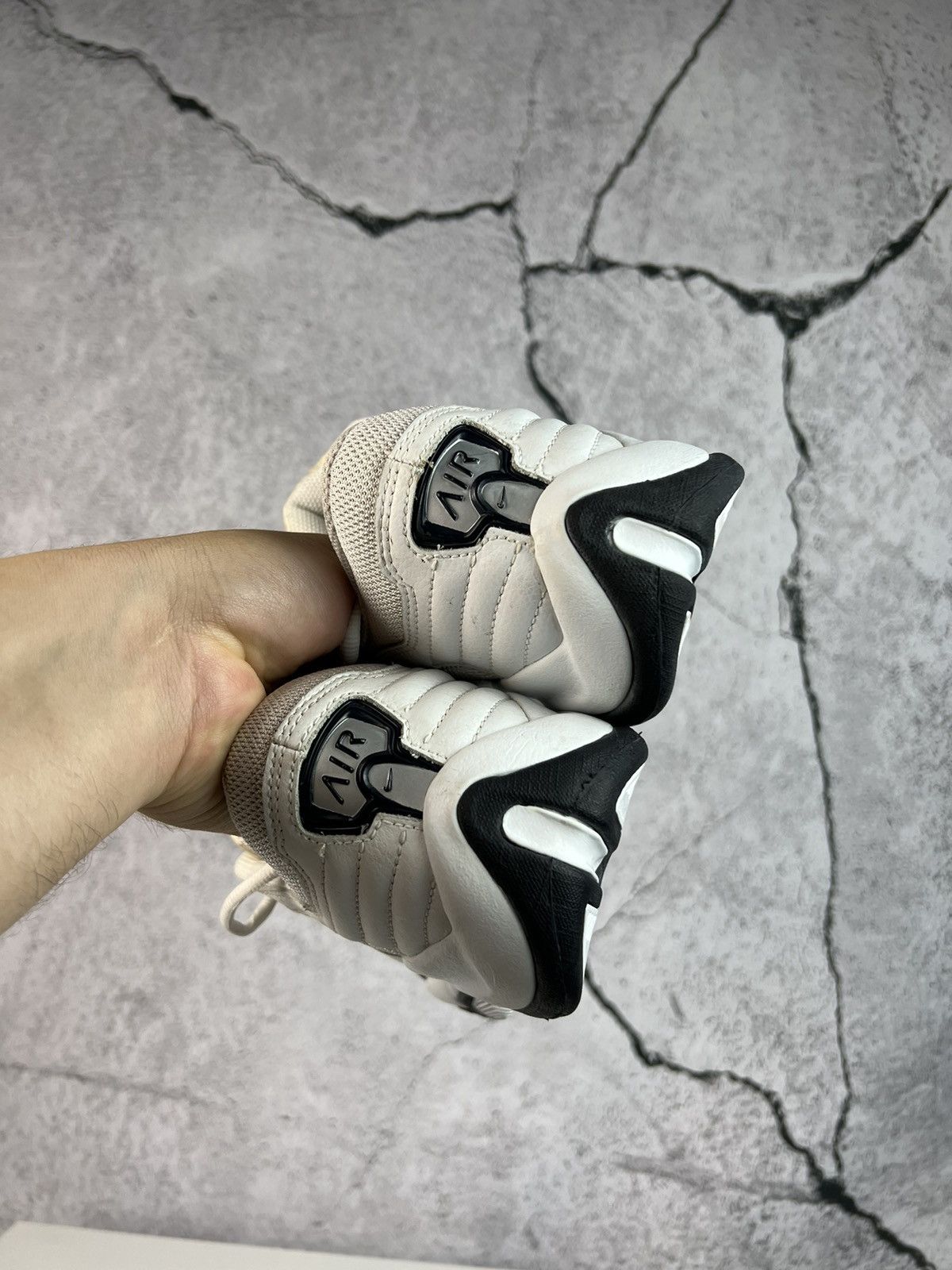 Nike Vintage Nike Air 00s 2003 White/black sneakers shoe Size US 9.5 / EU 42-43 - 4 Thumbnail