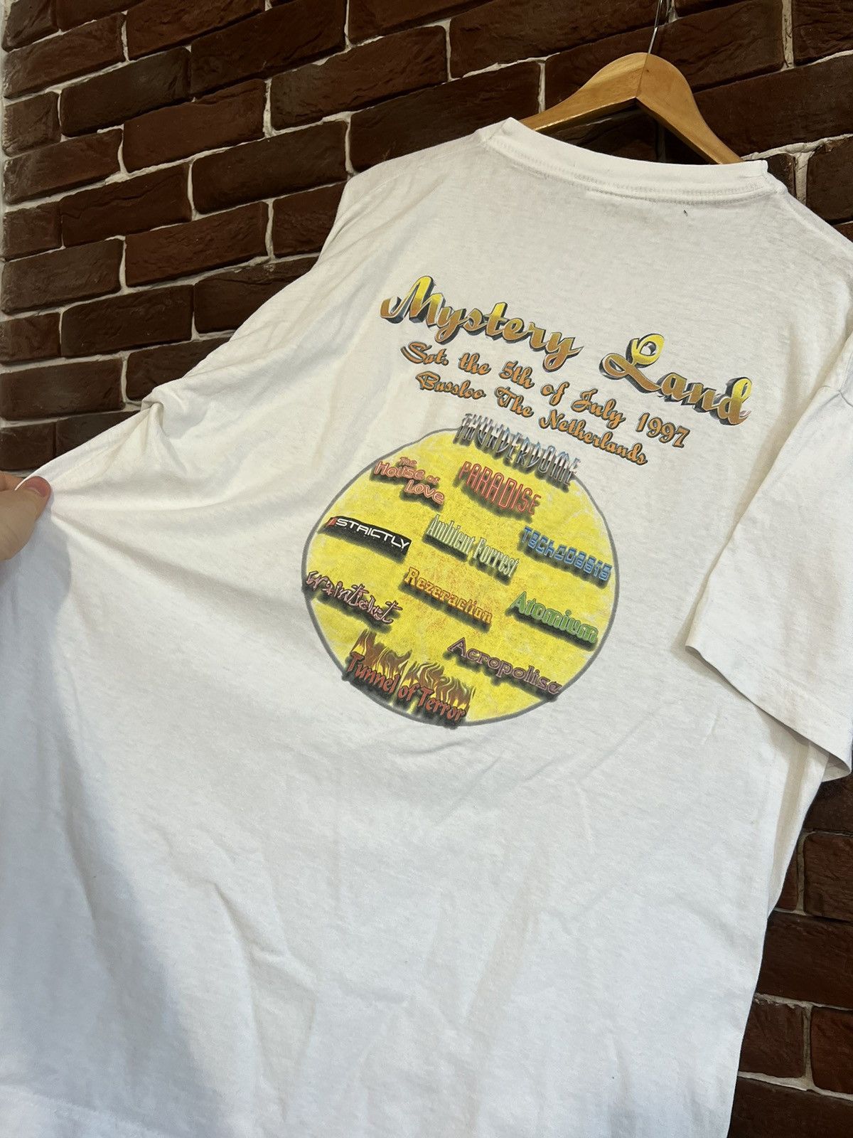 Band Tees × Thunderdome × Vintage Vintage 1997 Mysteryland Gabber Trance Thunderdome Band Tee Size US XL / EU 56 / 4 - 9 Thumbnail