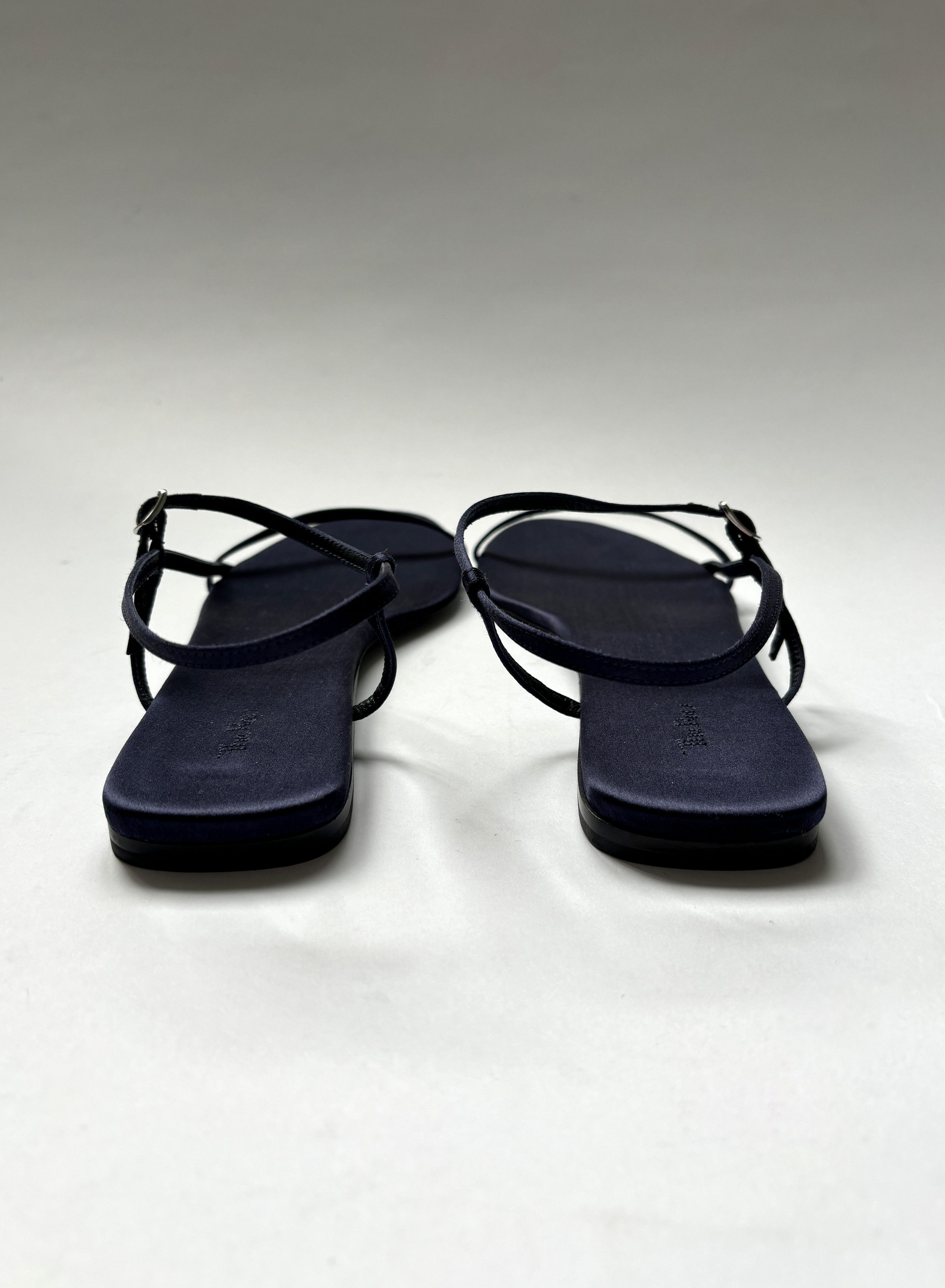 The Row ⚡️QUICK SALE⚡️The Row Navy Bare Flat Strappy Sandal Size US 10 / IT 40 - 6 Thumbnail