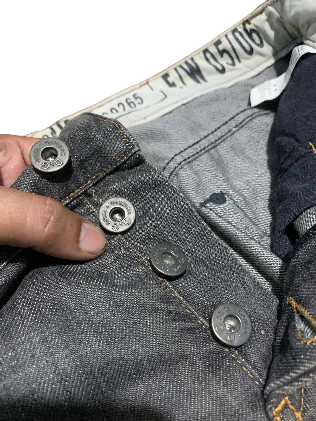 Dolce & Gabbana FW 05/06 Dolce & Gabbana ripped button fly jeans Size US 32 / EU 48 - 7 Thumbnail