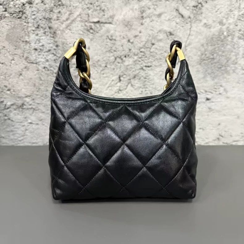 Chanel Chanel Hobo Bag with Gold Hardware Size ONE SIZE - 3 Thumbnail