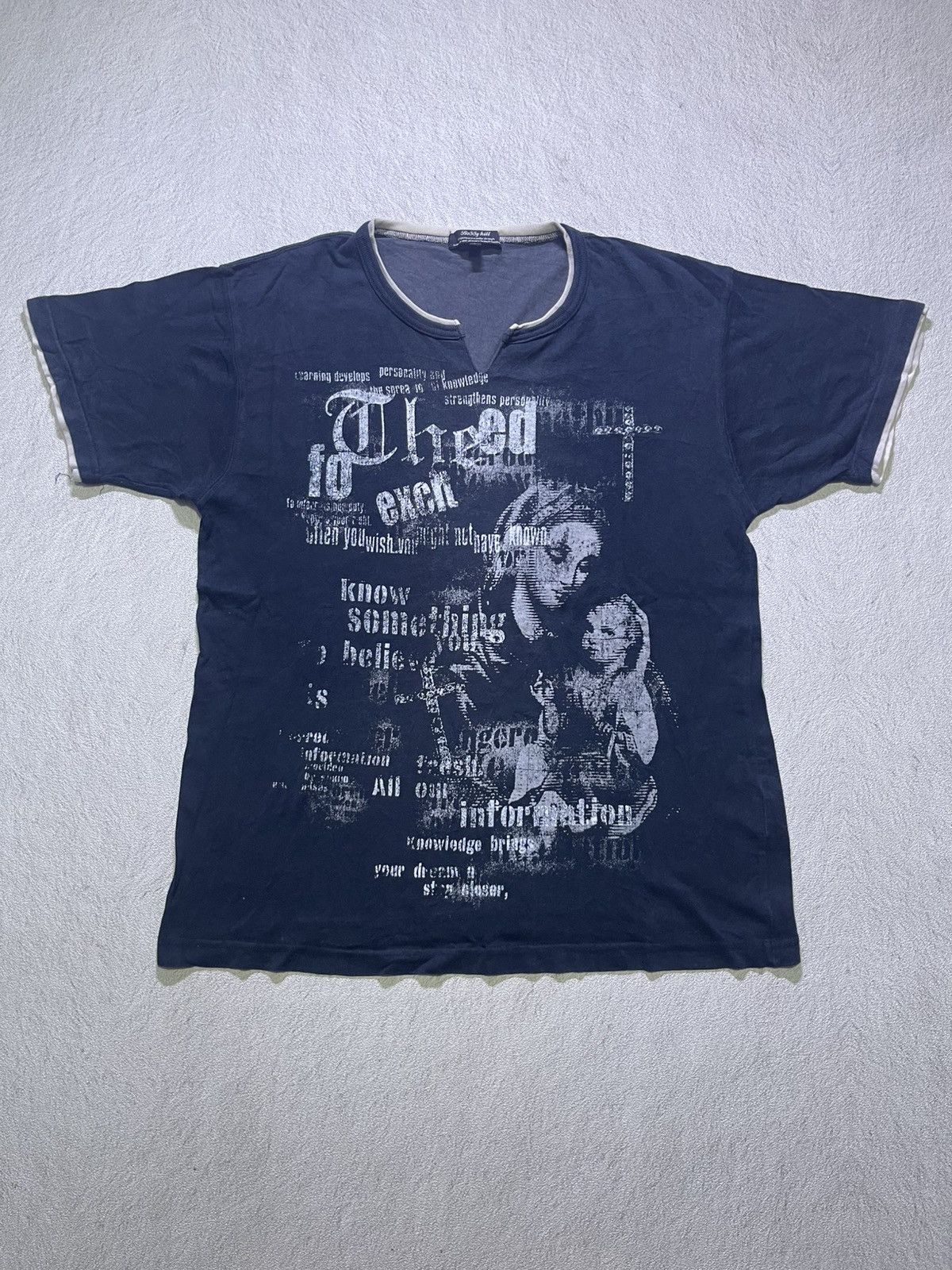 Japanese Brand Vintage Y2K BOSSY HILL short sleeve tshirt Size US M / EU 48-50 / 2 - 1 Thumbnail