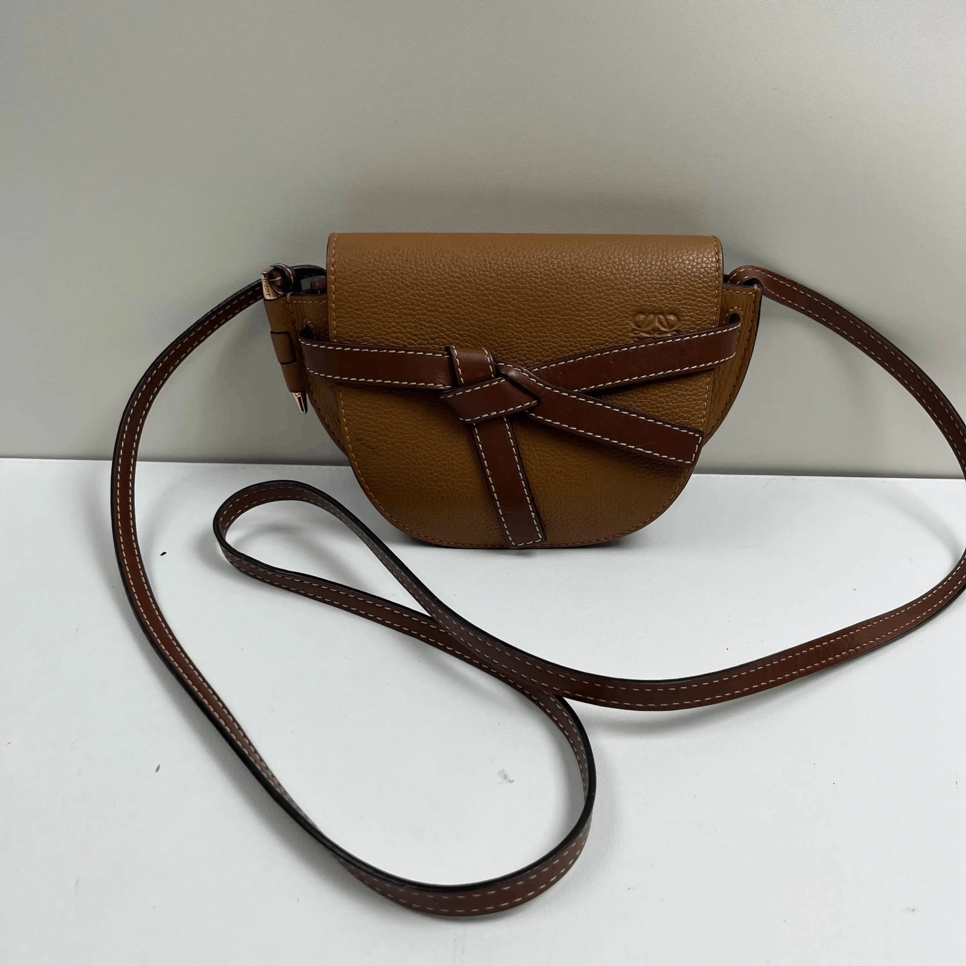 Loewe Pre-loved Bag Very good condition Size ONE SIZE - 1 Thumbnail