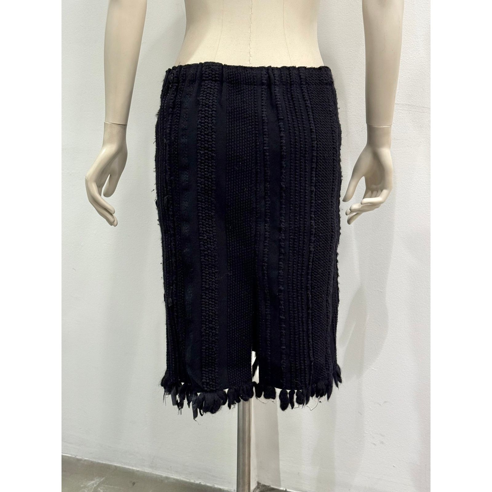 Gucci A/W2002 Gucci by Tom Ford runway fur skirt Size 29" - 5 Thumbnail