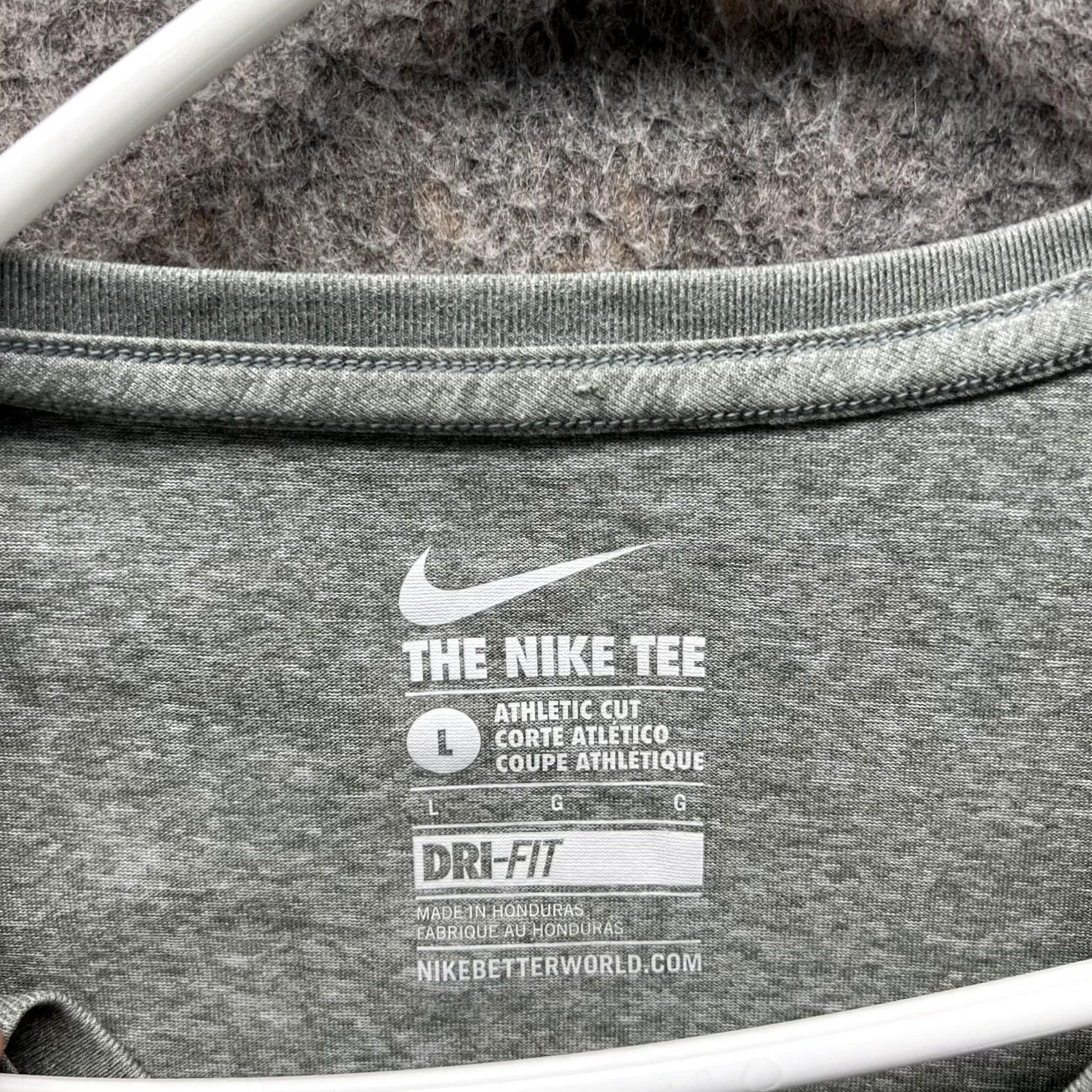 Nike Nike Shirts Women Large Heather Gray Athletic Training Dri-FIT V-Neck Swoosh Size L / US 10 / IT 46 - 5 Thumbnail