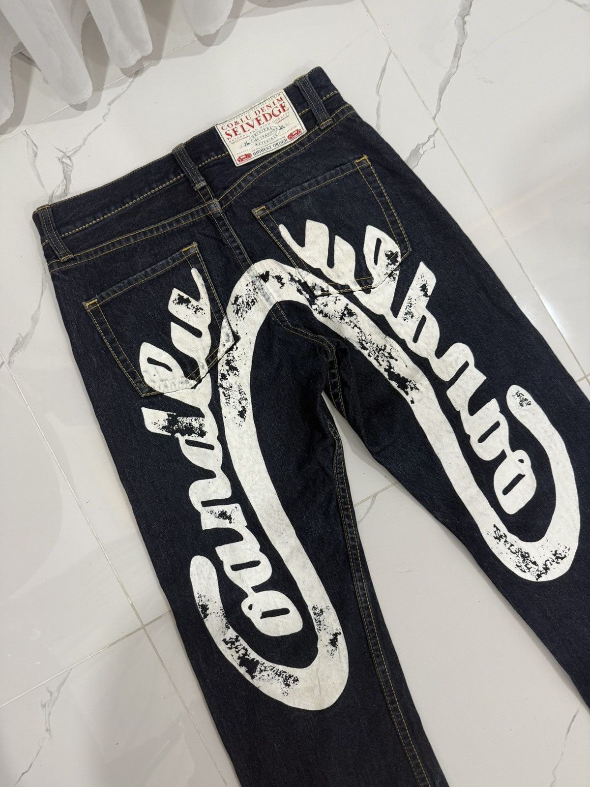 Japanese Brand 00’s CO & LU SELVEDGE RARE JAPAN BAGGY DISTRESSED JEANS Size US 32 / EU 48 - 3 Thumbnail