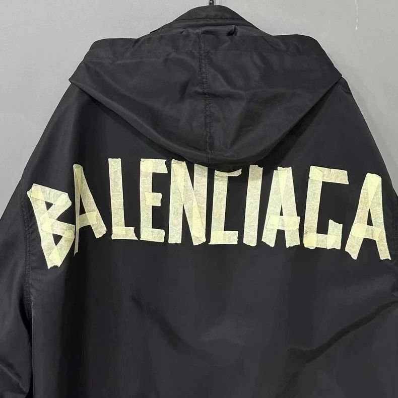 Balenciaga Balenciaga Logo Letter Sun Protection Hooded Jacket Size US S / EU 44-46 / 1 - 2 Thumbnail