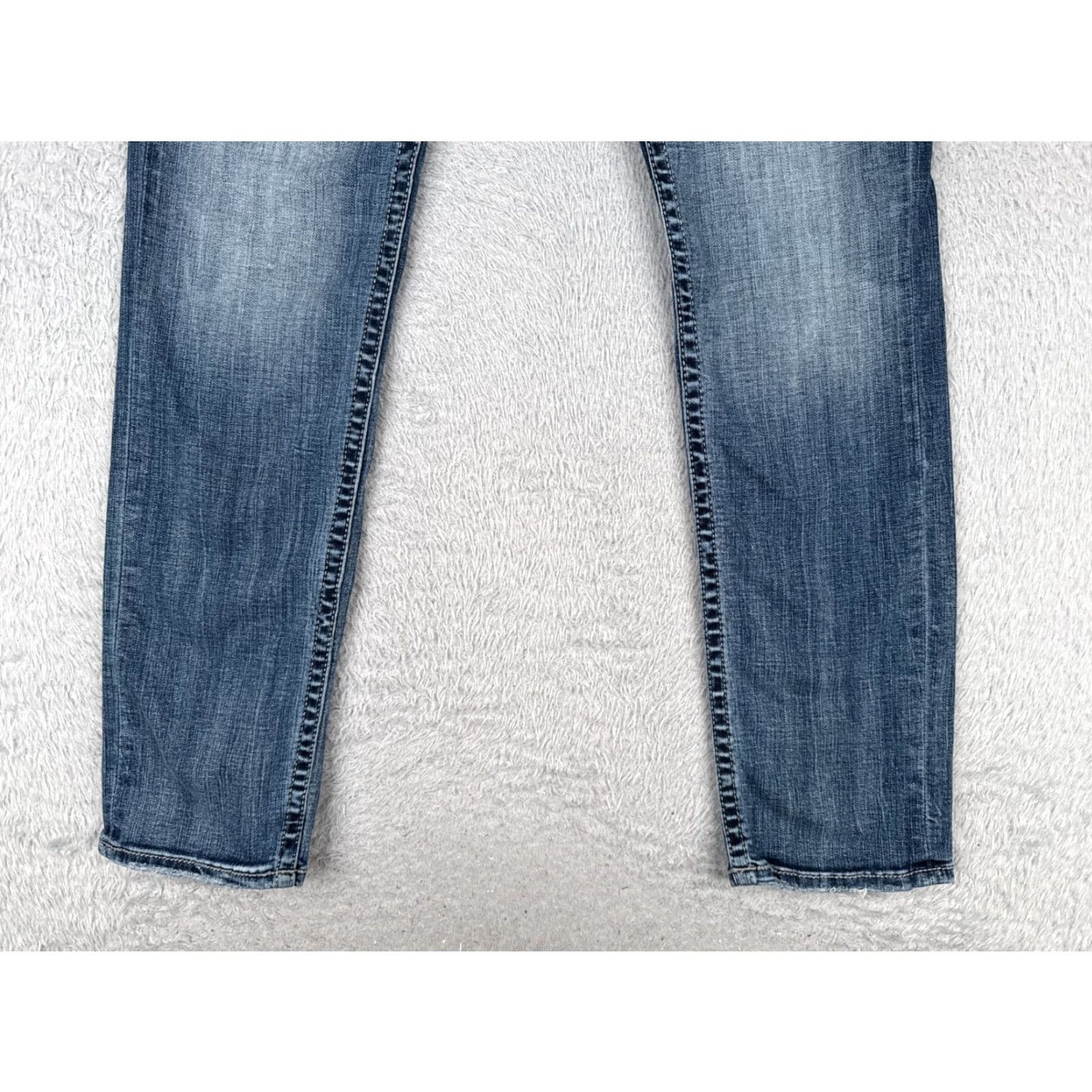 Vintage BKE Jeans Men 30x32 Blue Denim Skinny Mason Cotton Blend Embroidered Mid Rise Jeans Mens 30 Inseam 32in 5-Pocket Logo Harness Buckle Brand Vintage N/A Size US 30 / EU 46 - 2 Thumbnail