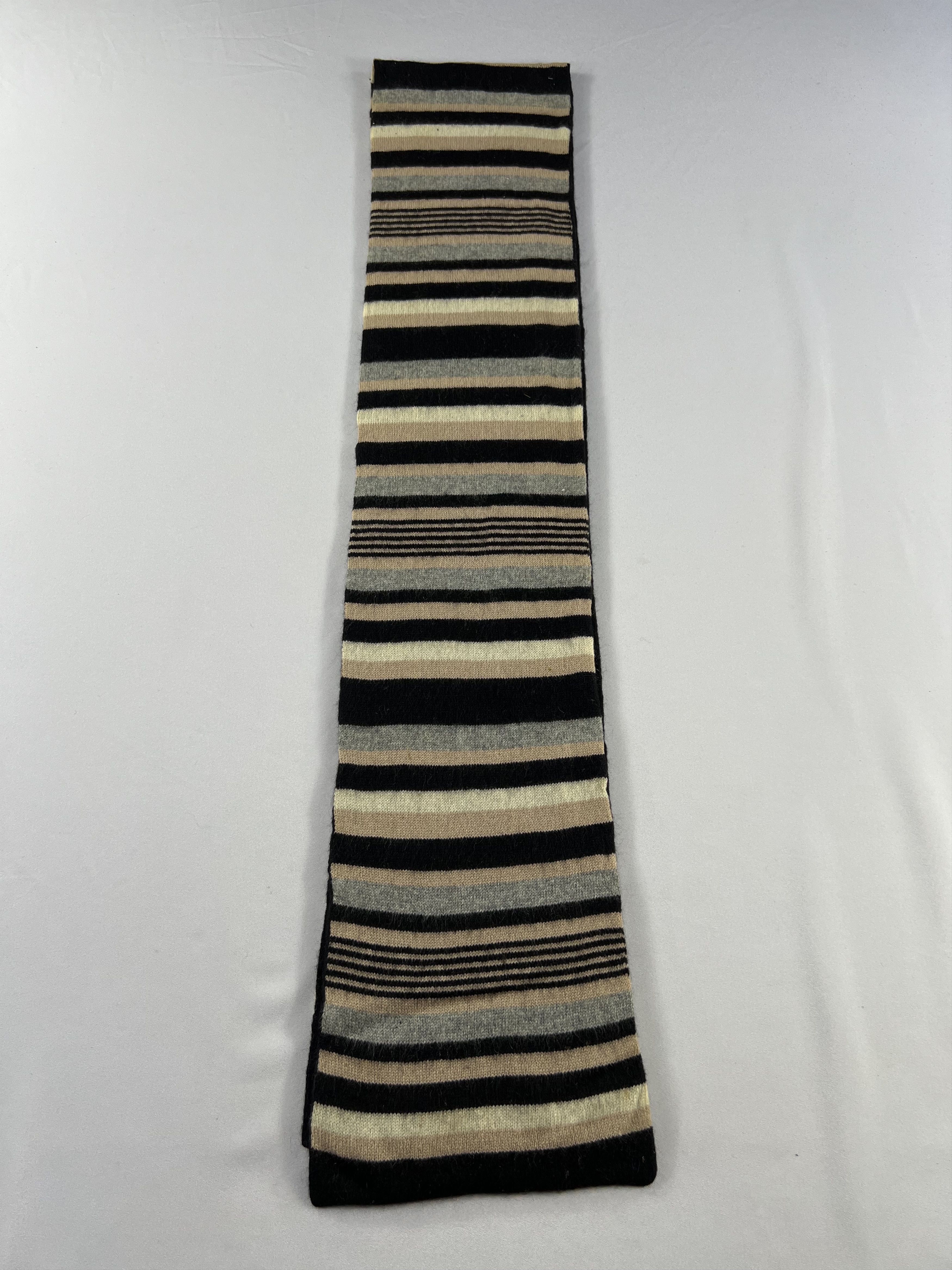 Katharine Hamnett London Katharine Hamnett Scarf / Muffler / Neckwear P1094 Size ONE SIZE - 3 Thumbnail