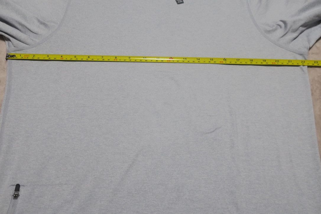 Vuori Men's Long Sleeve Soft Stretch Pullover Size US L / EU 52-54 / 3 - 7 Thumbnail