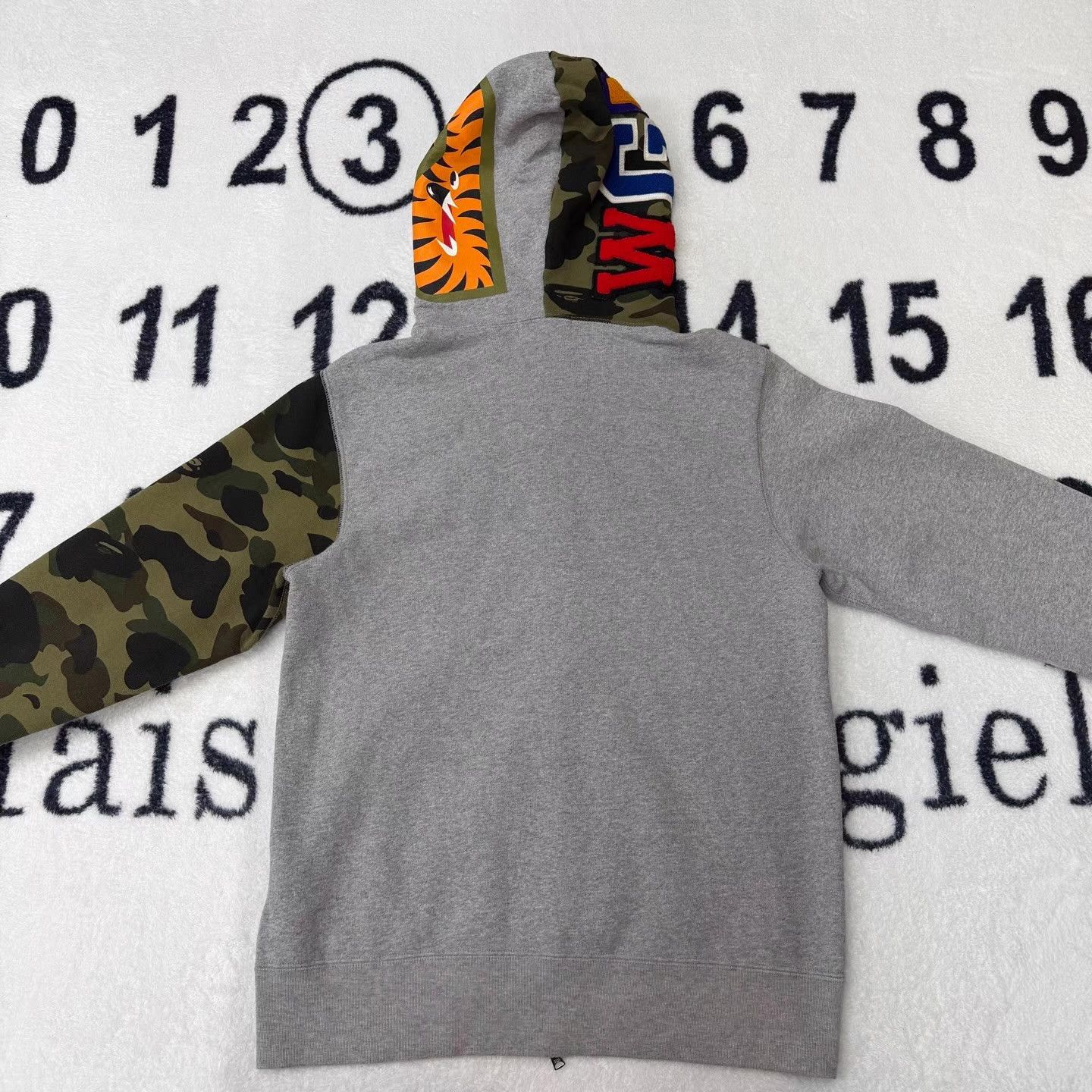Bape BAPE Grey Green Camo Geometric Zip Shark Jacket Q10 Size US M / EU 48-50 / 2 - 3 Thumbnail