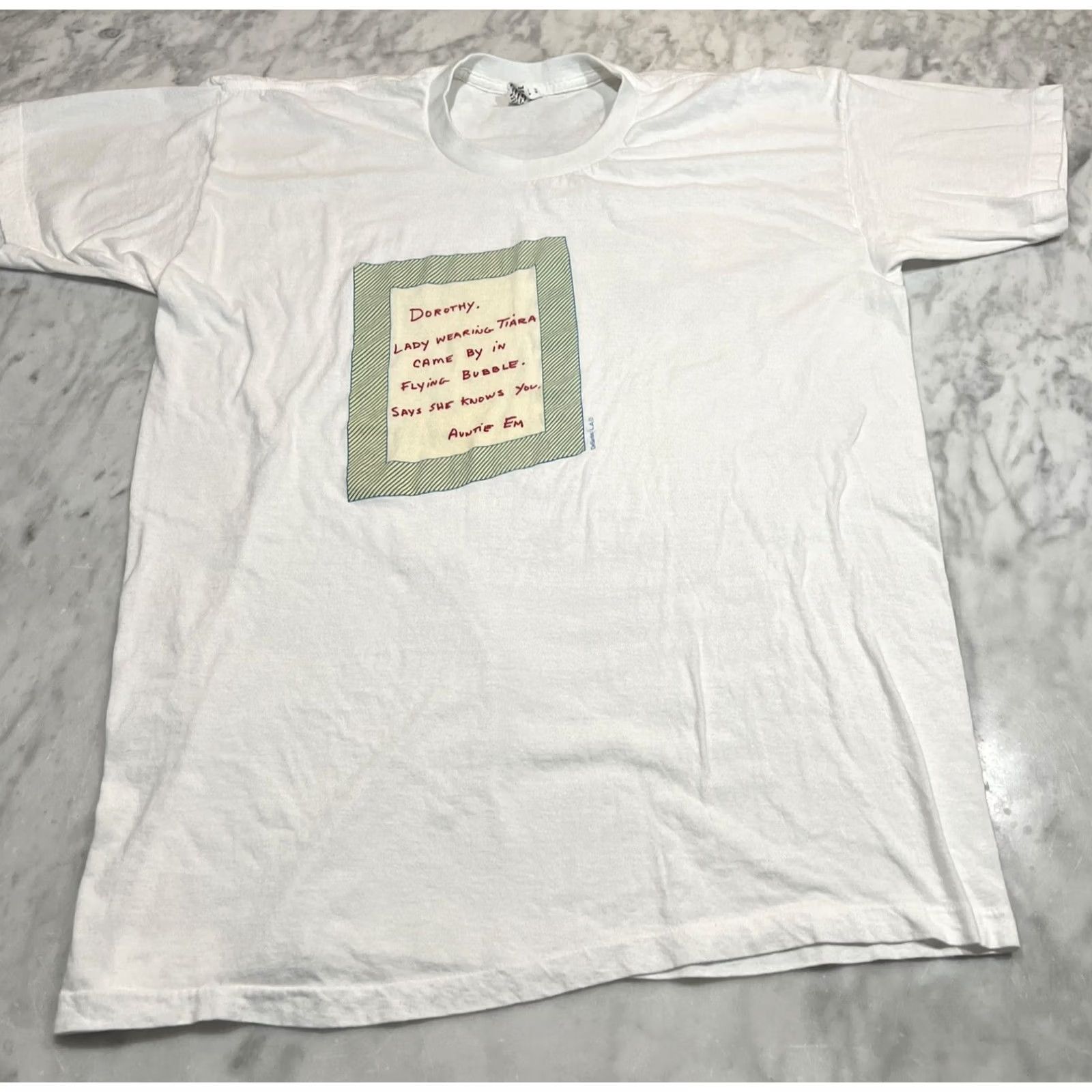 Camel VINTAGE Dorothy Lady Wearing Tiara Came By In Flying Bubble Auntie Em XL Unisex Shirt 1980s White Cotton Stanly Delicates Size ONE SIZE - 4 Thumbnail