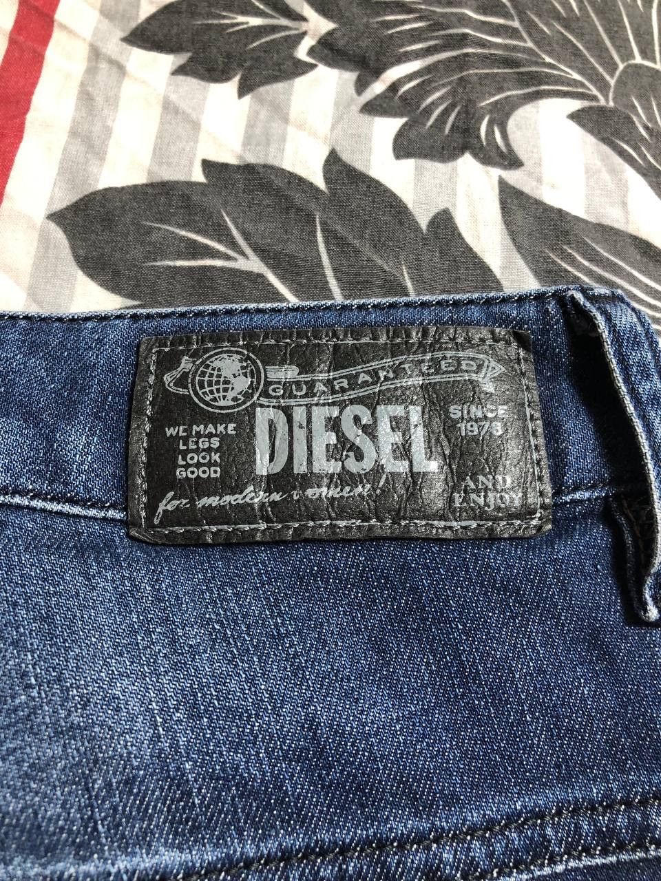 Diesel × Japanese Brand Crazy Crash Dirty Baggy Faded Jean Japan Avant Garde Style Size US 27 - 6 Thumbnail
