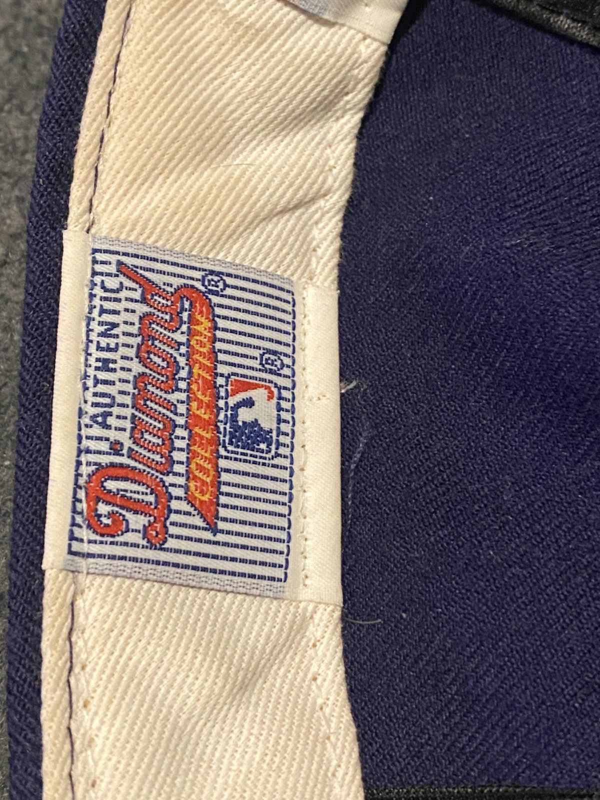 MLB × New Era × Vintage VINTAGE 90s NEW ERA 5950 ANEHEIM ANGELS FITTED CAP Size ONE SIZE - 7 Thumbnail