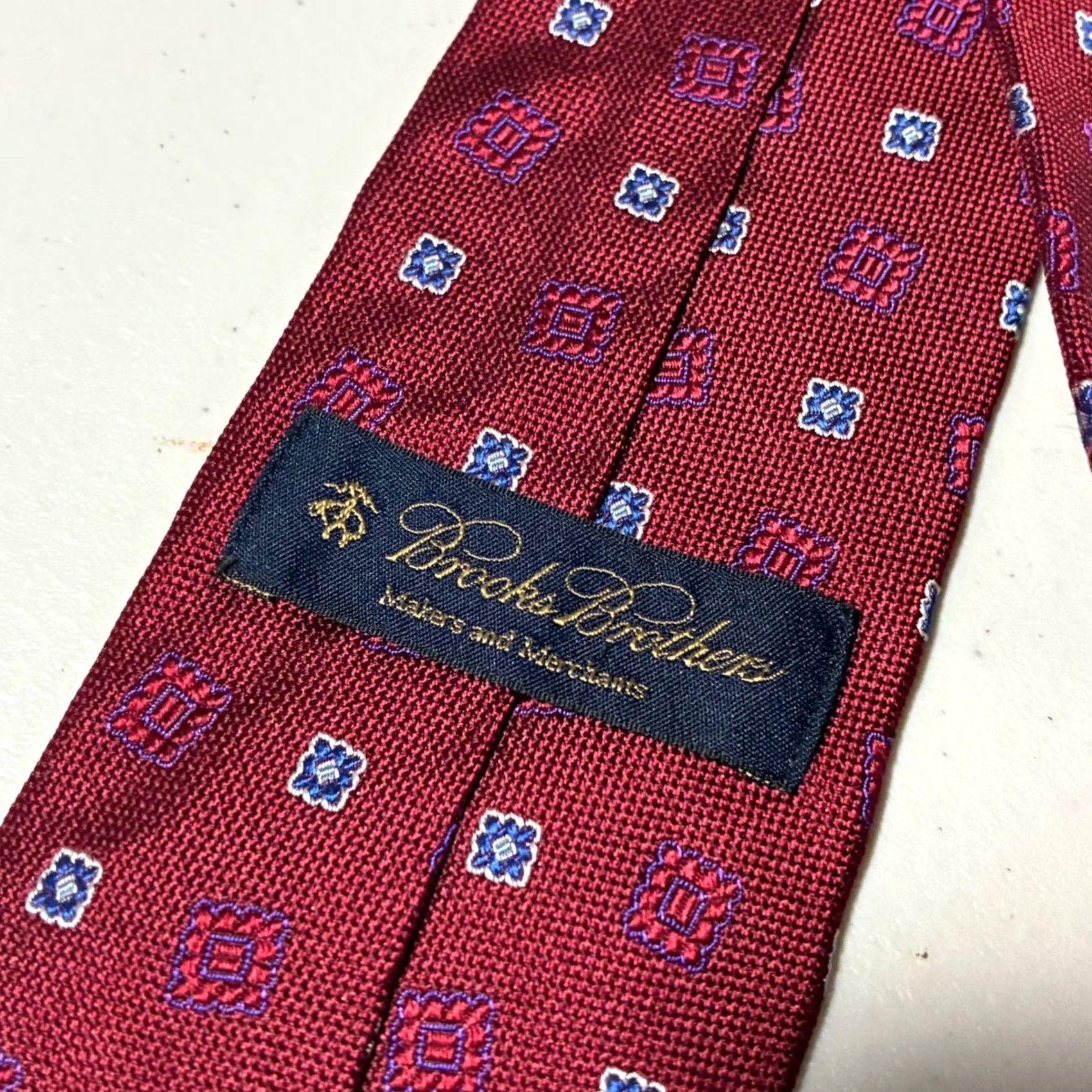 Brooks Brothers Brooks Brothers Geometric Medallion Silk Necktie Mens Red Burgundy Pattern Tie Size ONE SIZE - 3 Thumbnail