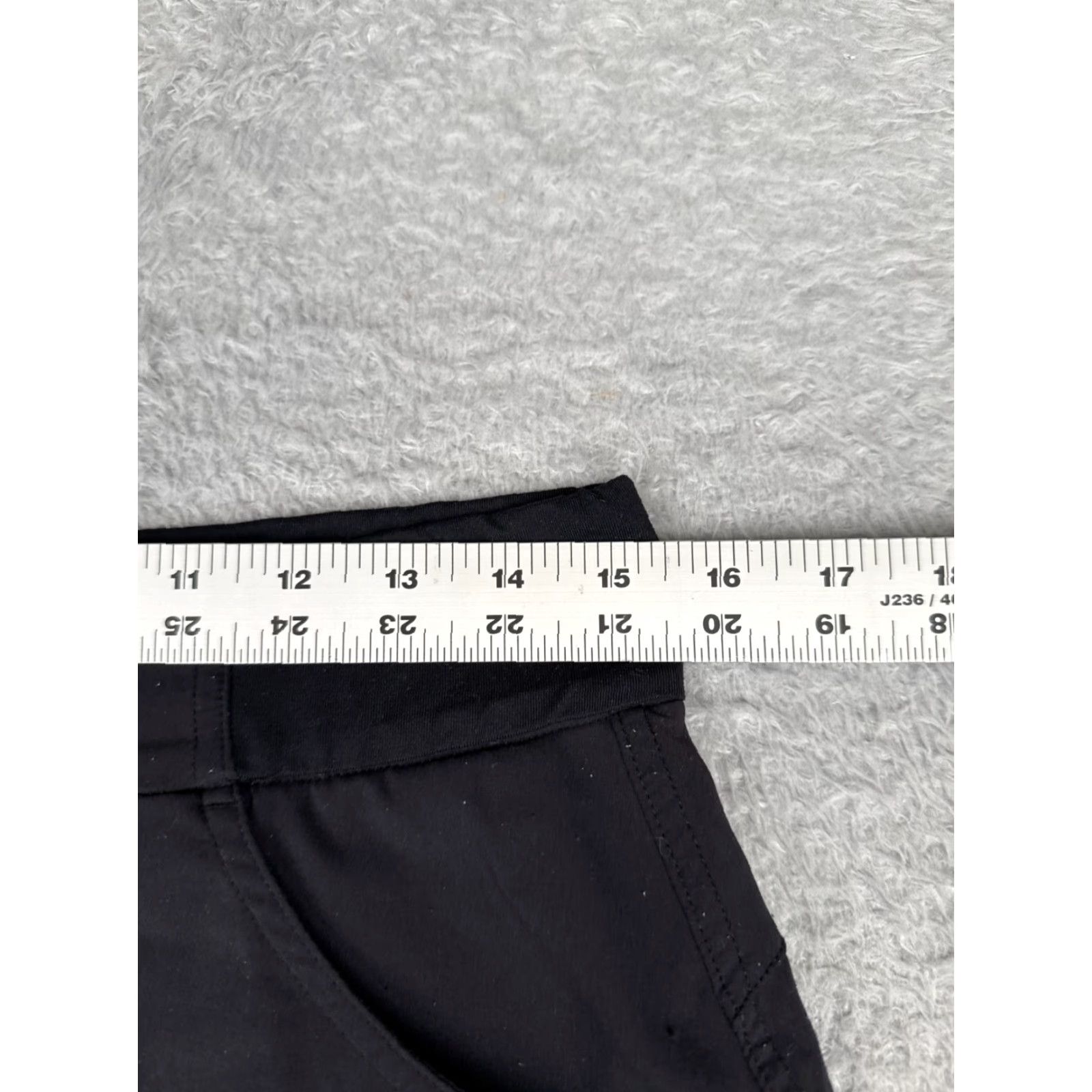 Vintage Columbia Shorts Women Medium Black Nylon Shell Omni-Shield Hike Camp Skort Skirt Pockets Breathable Size 32" / US 10 / IT 46 - 7 Thumbnail