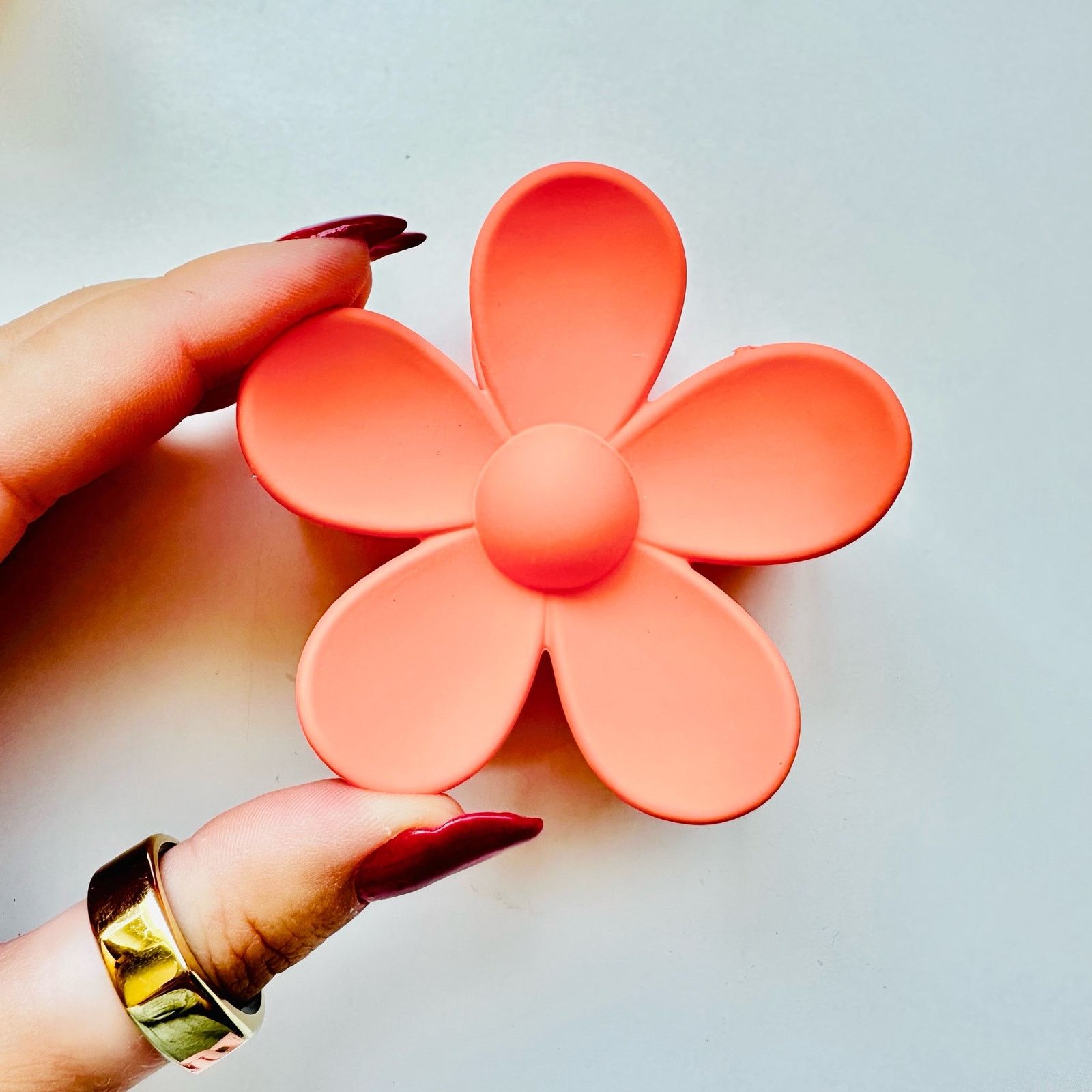 NEW FREE PEOPLE Blue Pink Yellow Daisy Flower Claw Clip Hair display picture 3