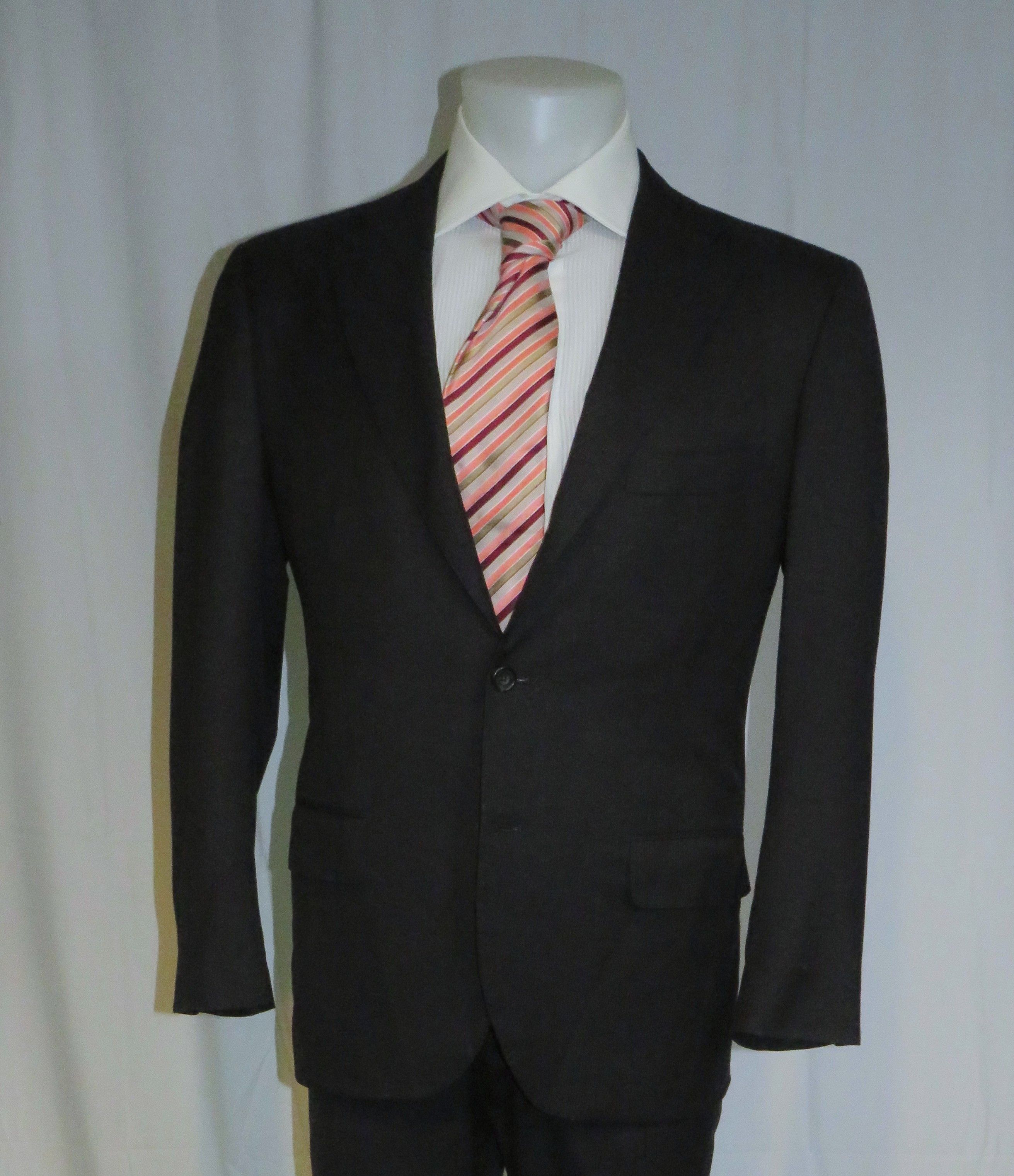 Kiton 8% Vicuna Argentina Dark Gray Stripe Three Roll Two Suit 42R Size 42R - 3 Thumbnail