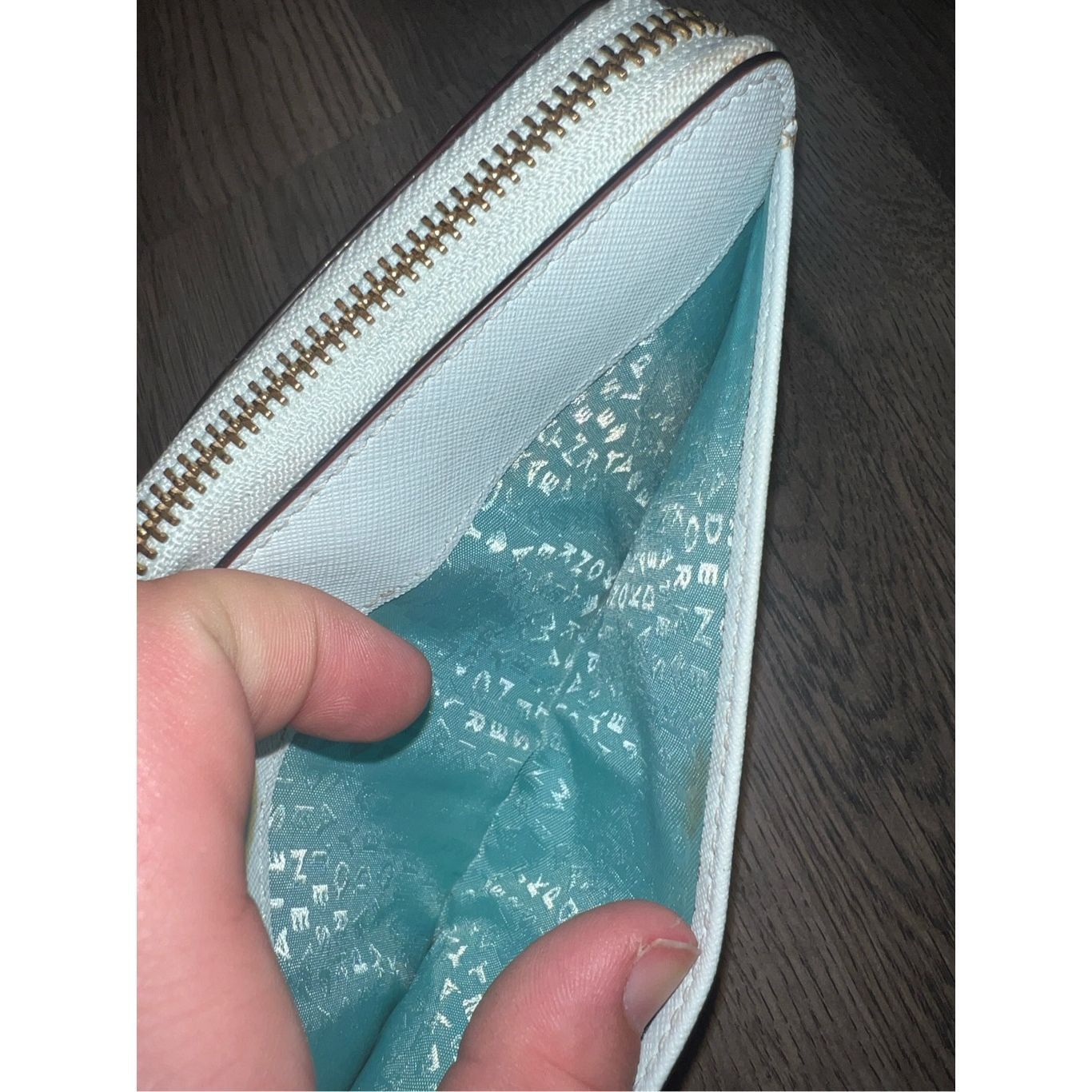 Kate Spade Kate Spade Light Blue Zip Around Wallet Preowned Size ONE SIZE - 16 Thumbnail