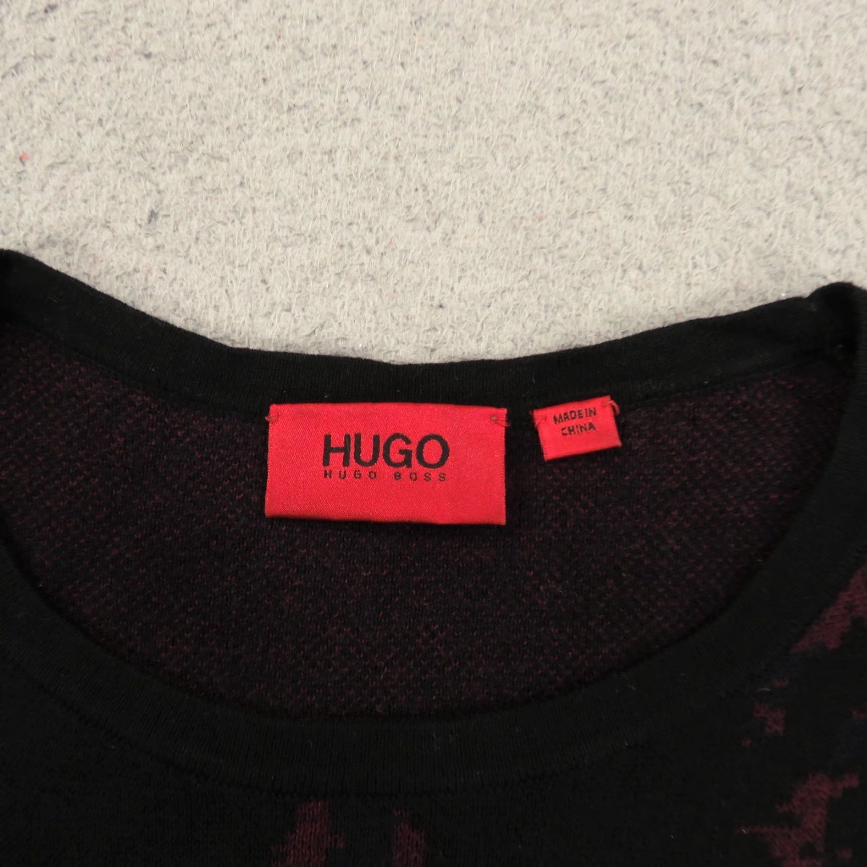 Hugo Boss HUGO Boss Sweater Mens Small Silk Cotton Viscose Black Red Dye Pullover Shirt Size US S / EU 44-46 / 1 - 5 Thumbnail