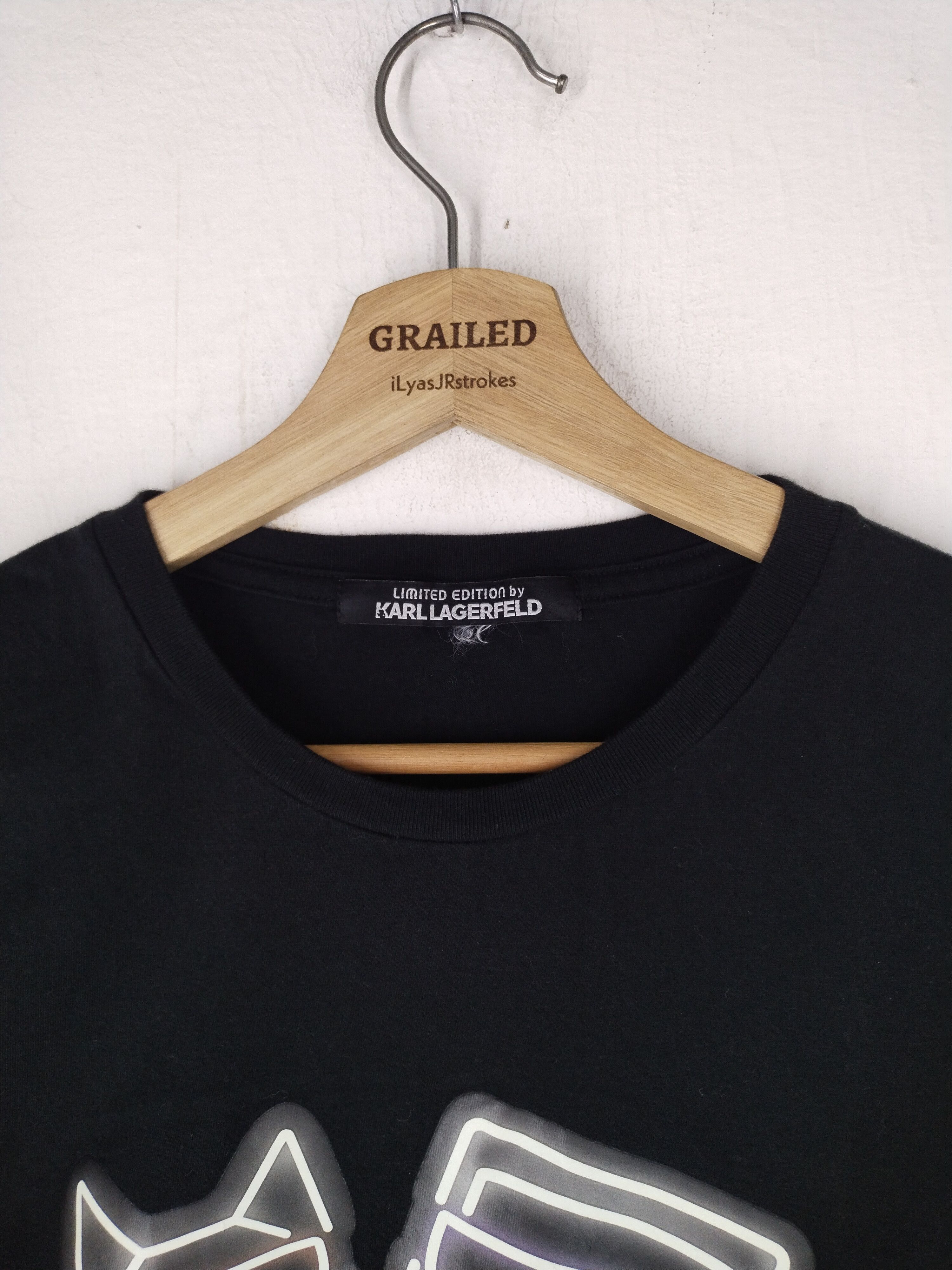 Karl Lagerfeld Karl Lagerfeld Black Tee Size US S / EU 44-46 / 1 - 5 Thumbnail