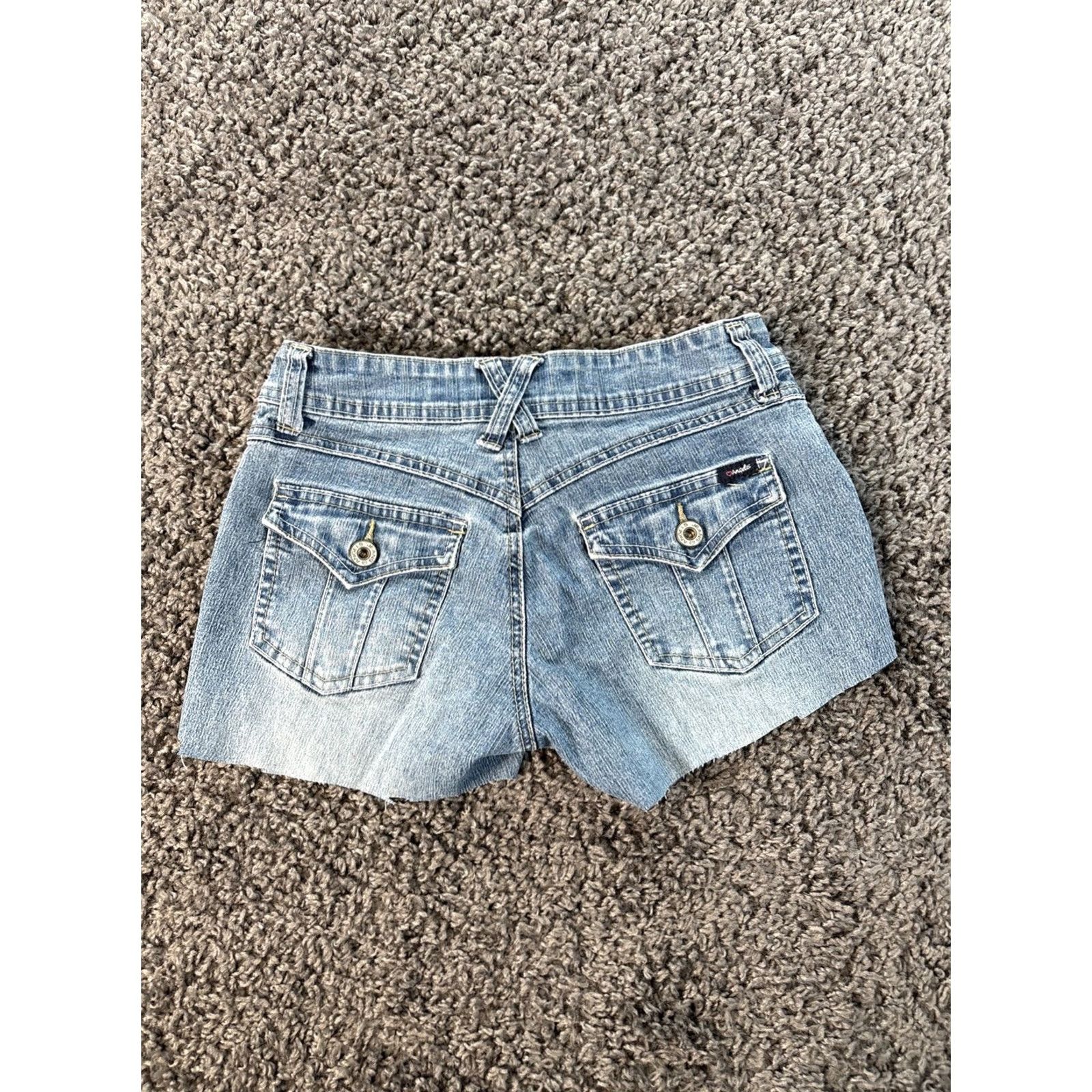 Vintage VINTAGE Angels Cut-Off Shorts Womens 24 Light Wash Denim Cotton 90s Angel Stretch Front Pocket Blues Womens 24s 90s Size 42" / US 20 - 6 Thumbnail