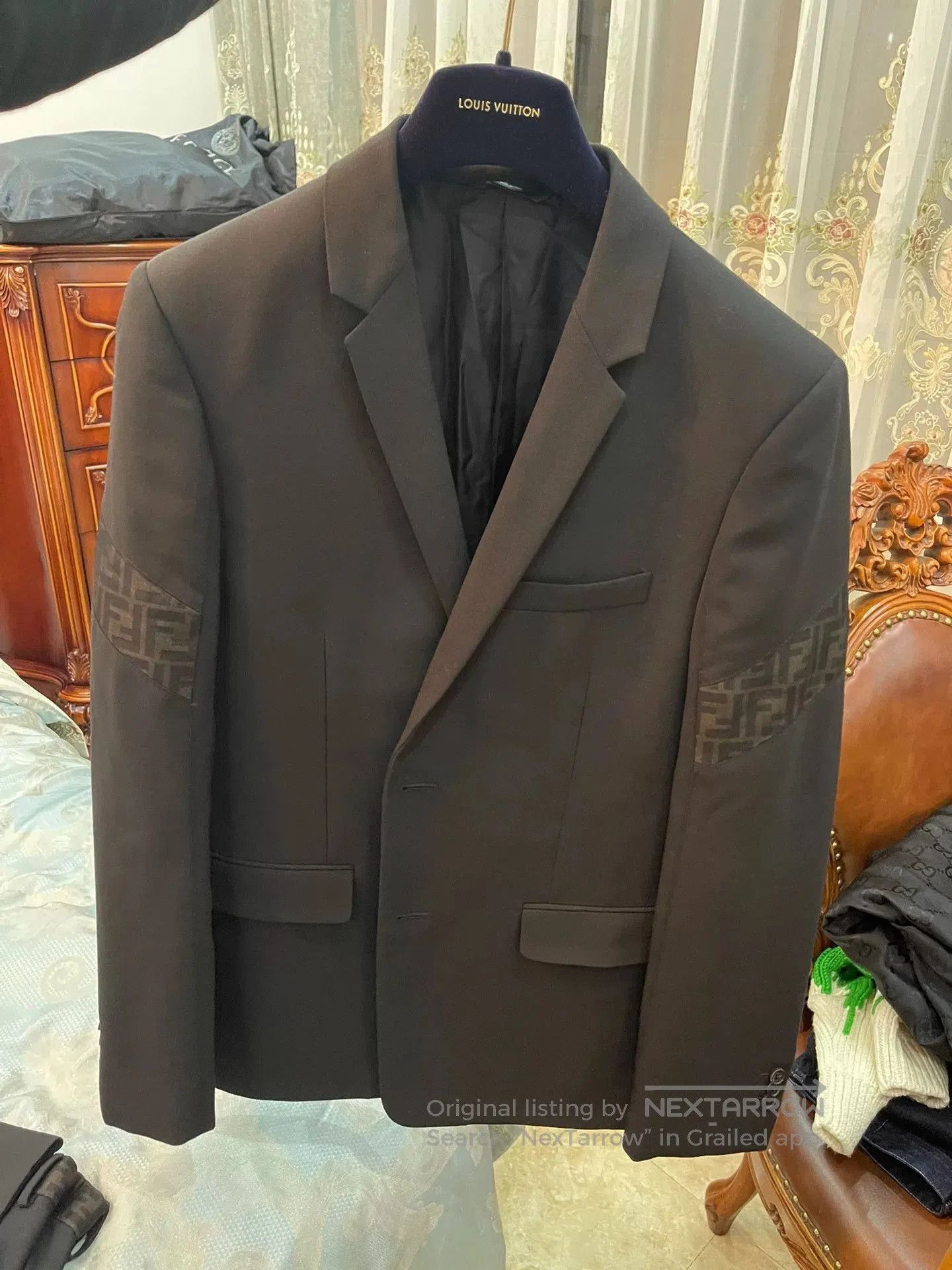 Fendi fendi classic black suit with iconic print. Size US L / EU 52-54 / 3 - 1 Thumbnail