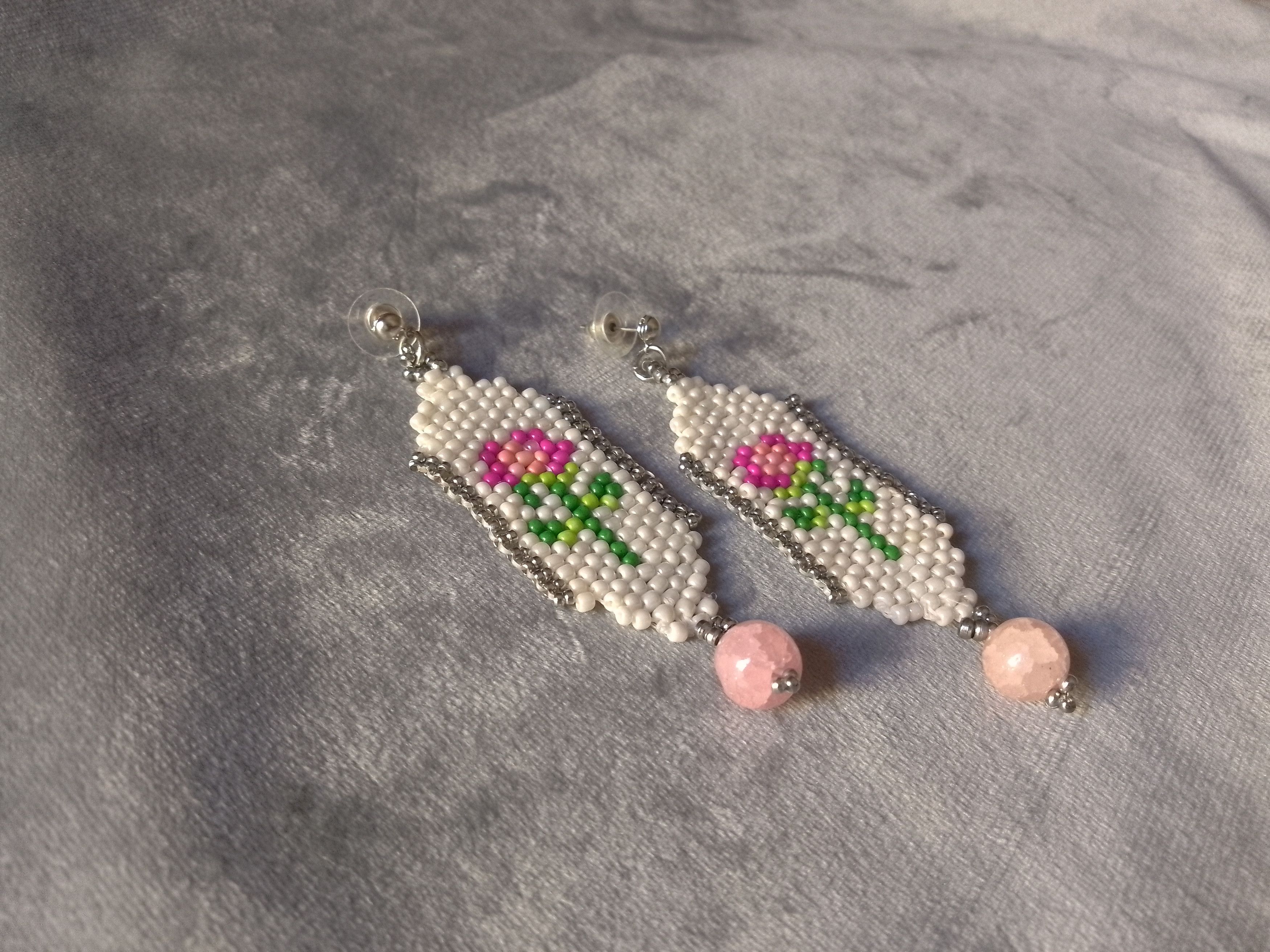 Handmade Earrings Pink Chalcedony Gemstone Beaded Flowers Size ONE SIZE - 7 Thumbnail