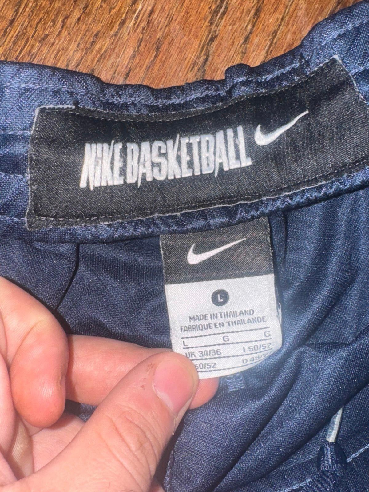 Nike 90s Nike Basketball Hoops Mesh Shorts Rare Sz L Mens Silky Size US 34 / EU 50 - 5 Thumbnail