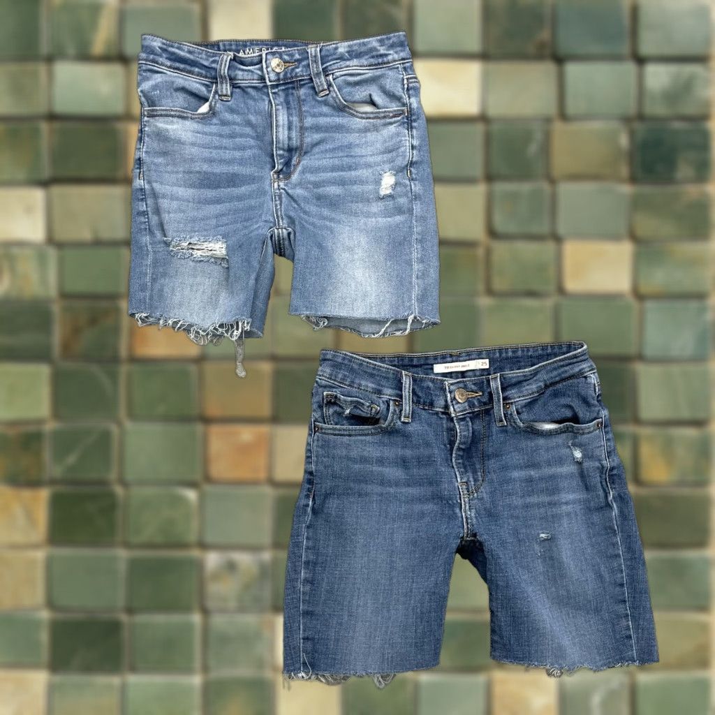 Levi's Levi's Denim Jean Shorts Lot 2 Women 24 Slim Bermuda Cut-Off Preppy Y2K 90's Retro Academia Blue 5-Pocket Size 42" / US 20 - 1 Thumbnail