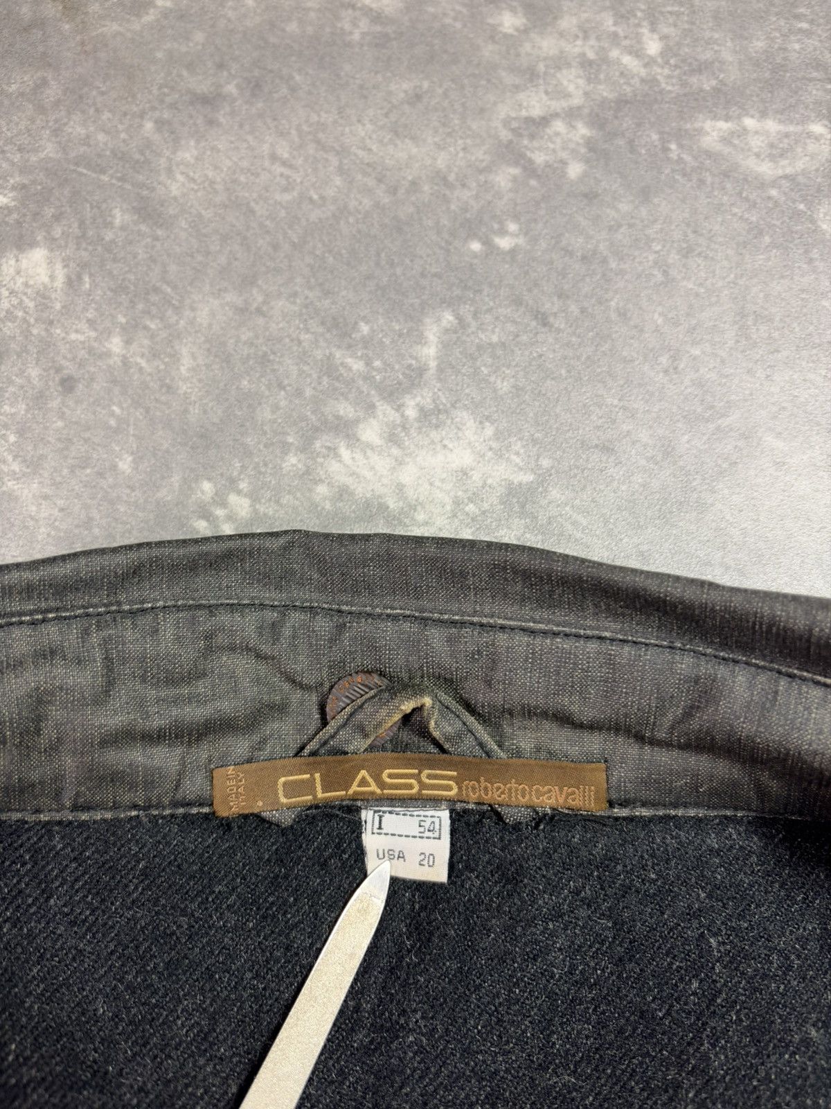 Roberto Cavalli 00s Class Roberto Cavalli Waxed Back Embroidery Jacket Coat Size US XL / EU 56 / 4 - 14 Thumbnail