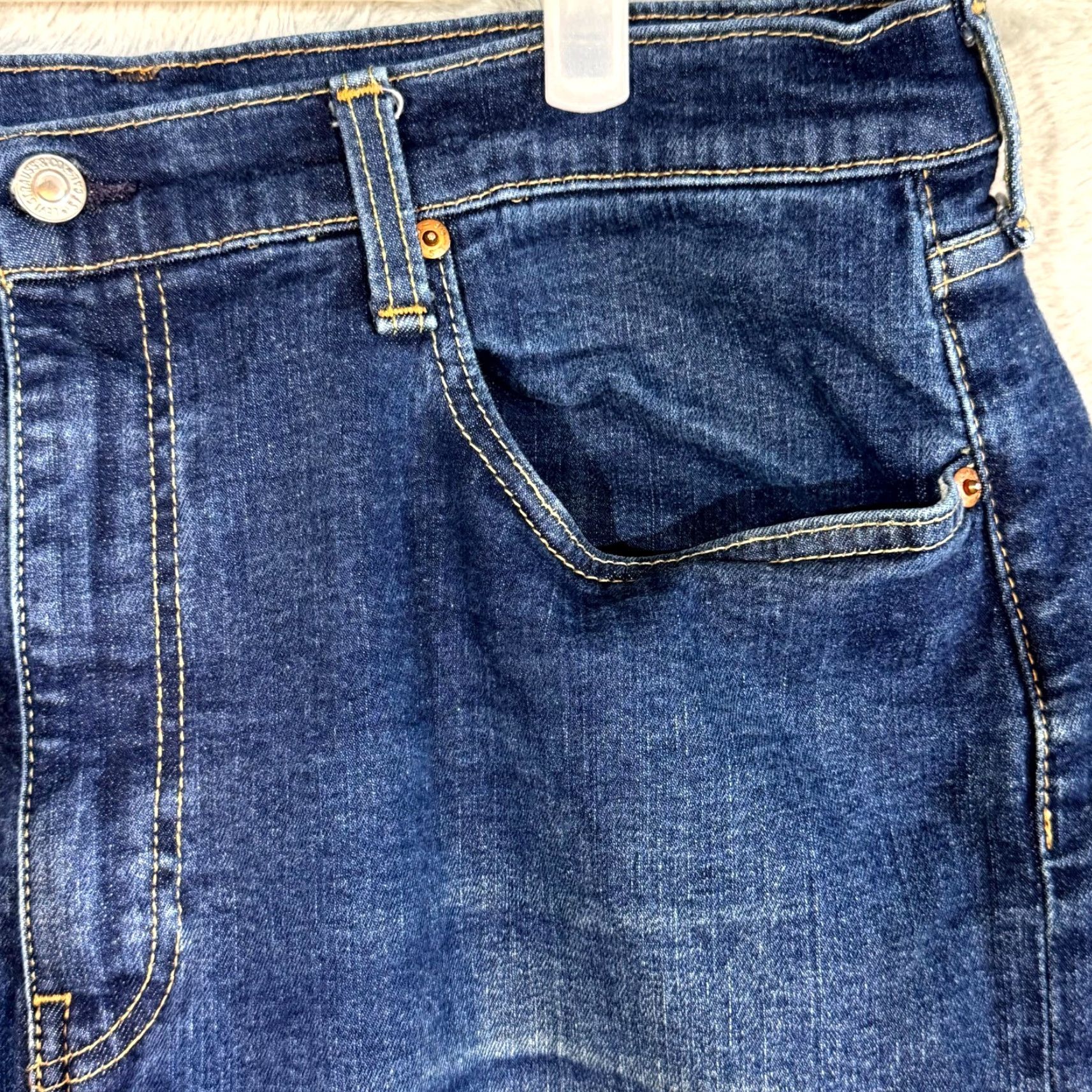 Levi's Levi’s 519 Men’s Jeans Straight Leg Denim Blue Mid-Rise 38 x 34 Regular Fit Jeans Size US 38 / EU 54 - 4 Thumbnail