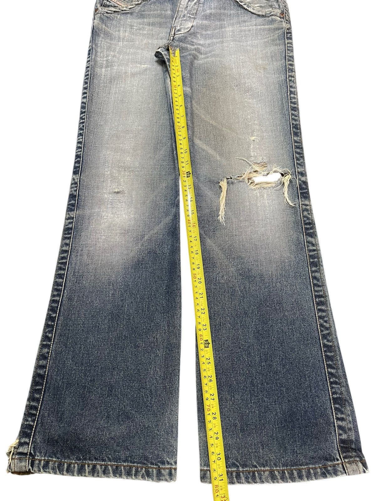 Diesel Vintage Diesel Industry Faded Wash Distressed Wide Leg Jeans Size US 32 / EU 48 - 15 Thumbnail