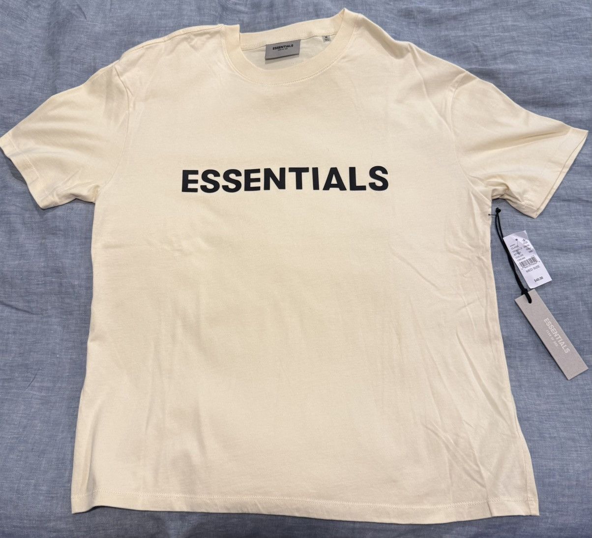 Essentials Fear of God Essentials Boxy Tee Applique Logo Buttercream Size US M / EU 48-50 / 2 - 1 Thumbnail