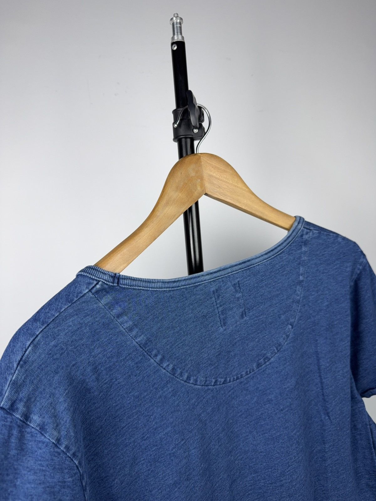 Kings Of Indigo 00s Japanese KOI Kings of Indigo Graphic Indigo Dyed T-Shirt Size US M / EU 48-50 / 2 - 12 Thumbnail