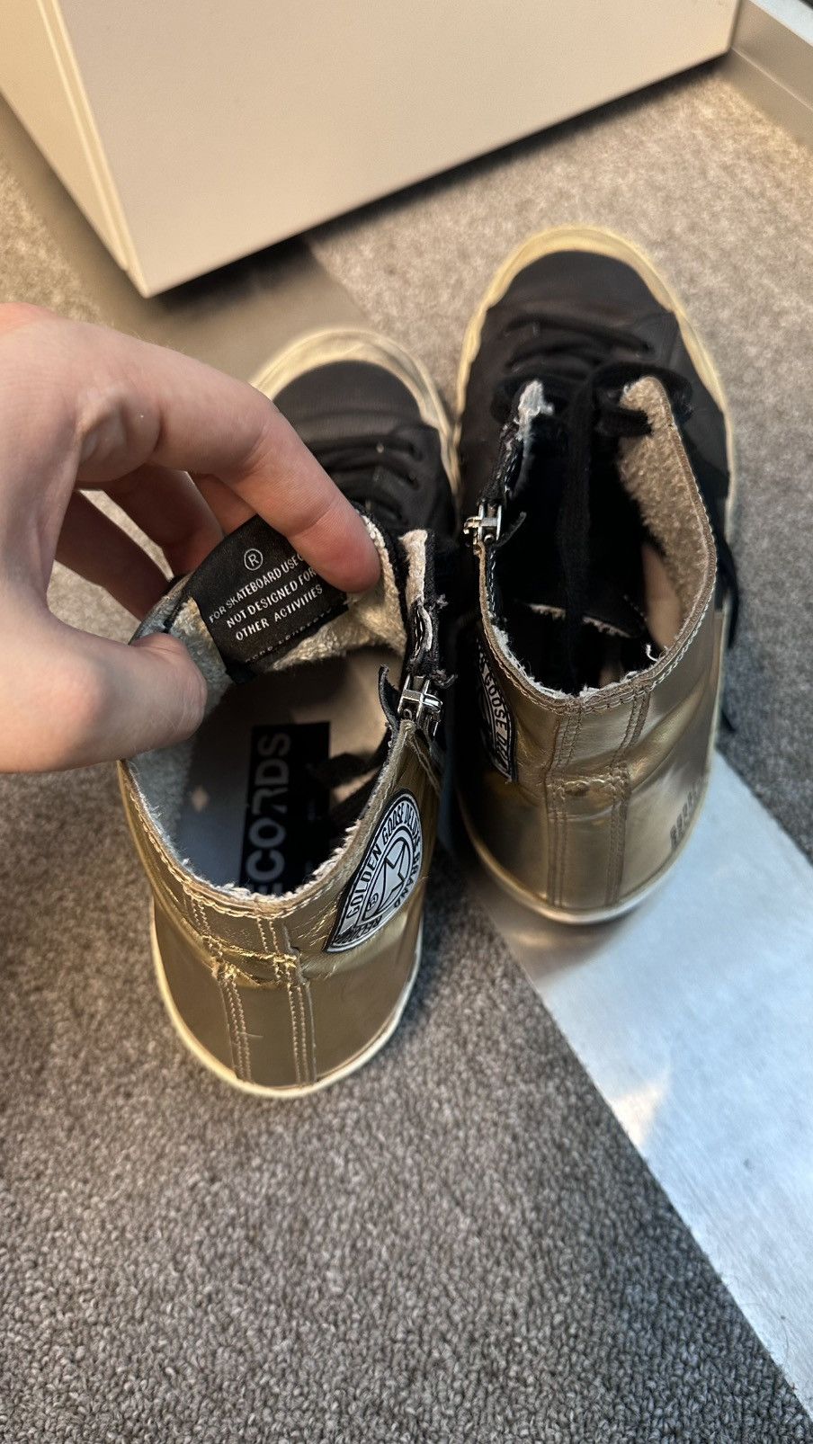 Golden Goose Golden Goose 266/3000 golden hi-top sneakers Size US 9 / EU 42 - 4 Thumbnail