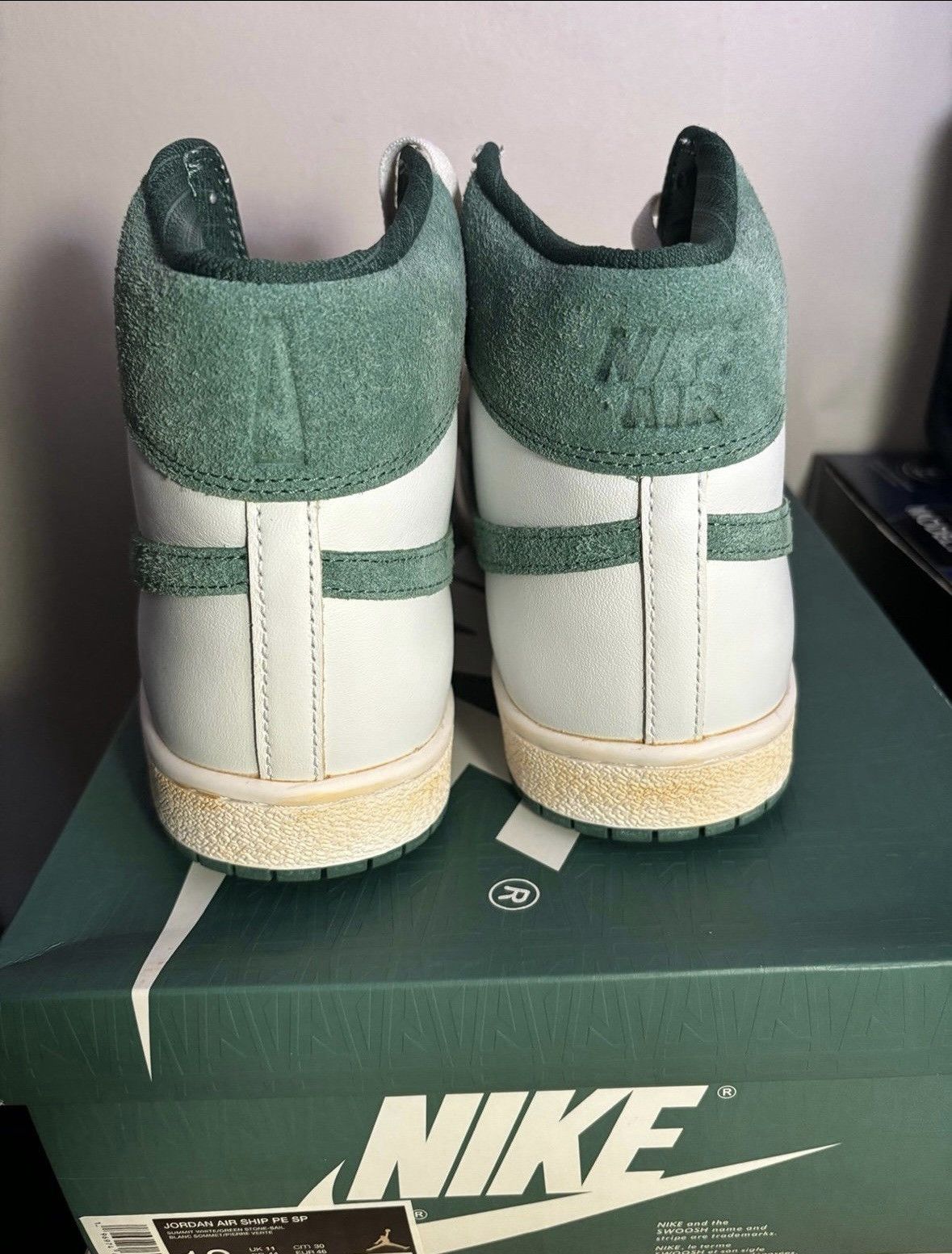 Jordan Brand A MA MANIÉRE X JORDAN AIR SHIP PE SP 'GREEN STONE' Size US 12 / EU 45 - 4 Thumbnail