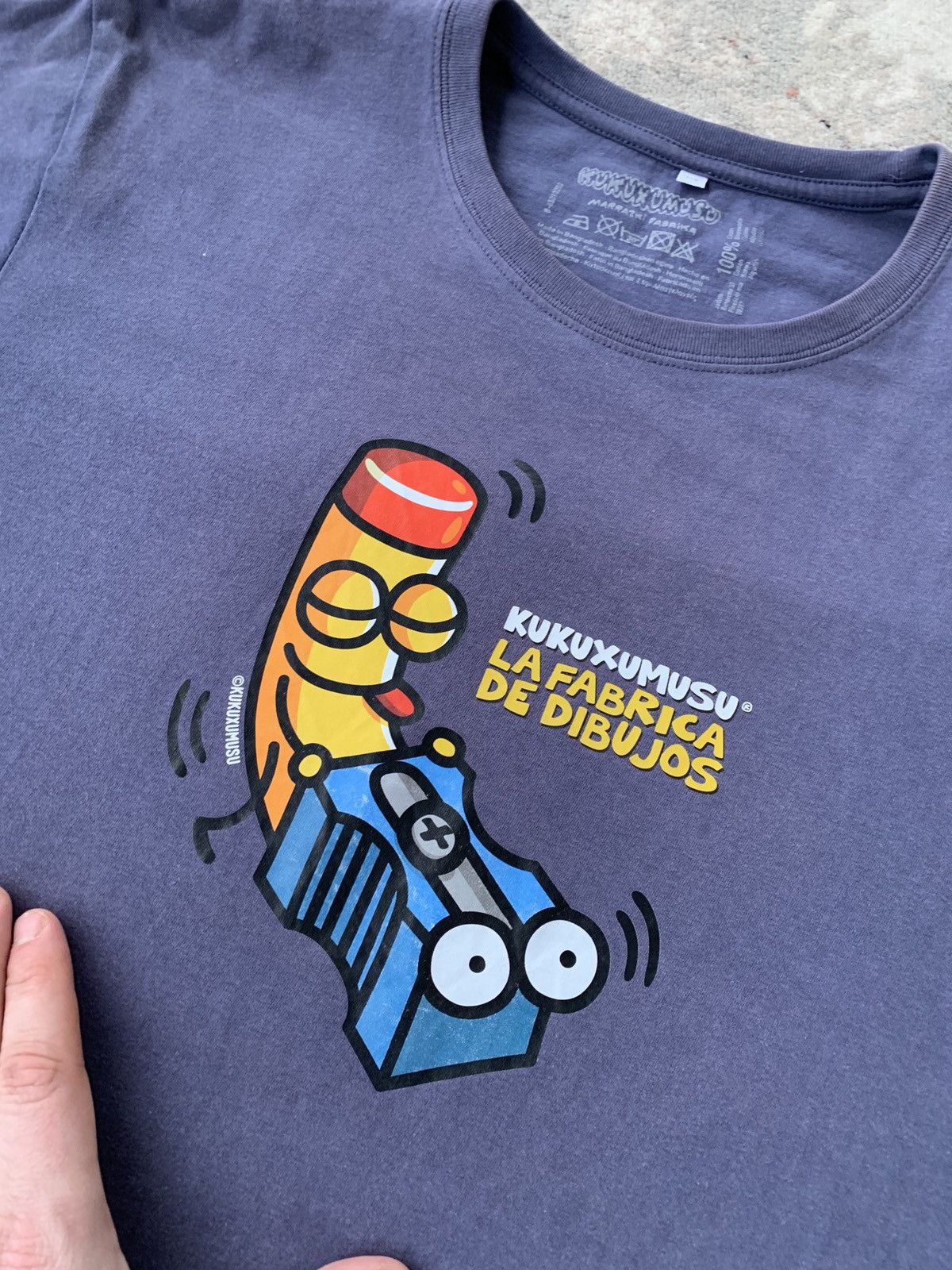 Japanese Brand Kukuxumusu La Fabrica De Dibujos Tee Size US L / EU 52-54 / 3 - 2 Thumbnail