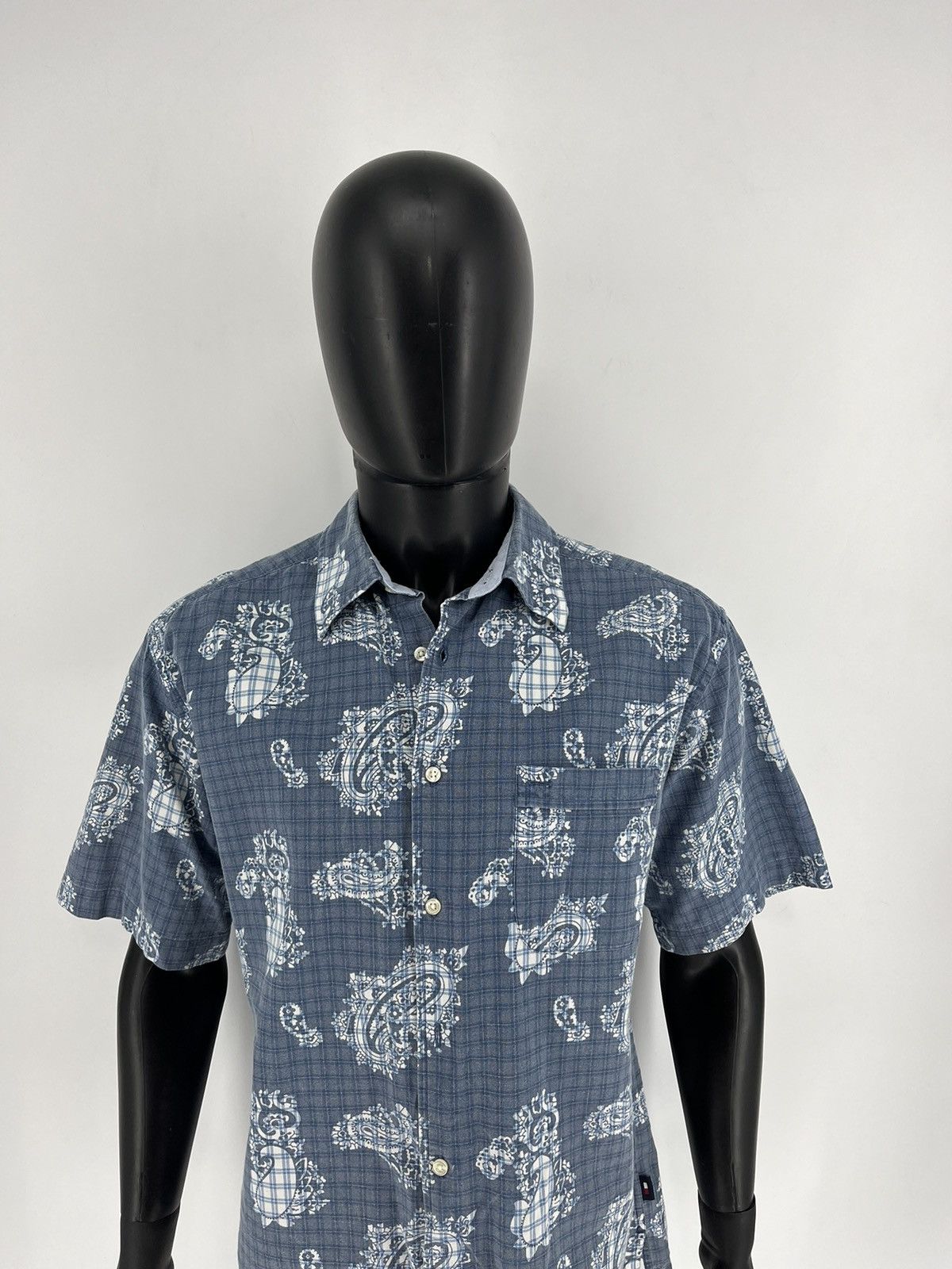 Tommy Hilfiger Vintage 90s Tommy Hilfiger Hawaiian Shirt Streetwear Y2K Size US M / EU 48-50 / 2 - 5 Thumbnail