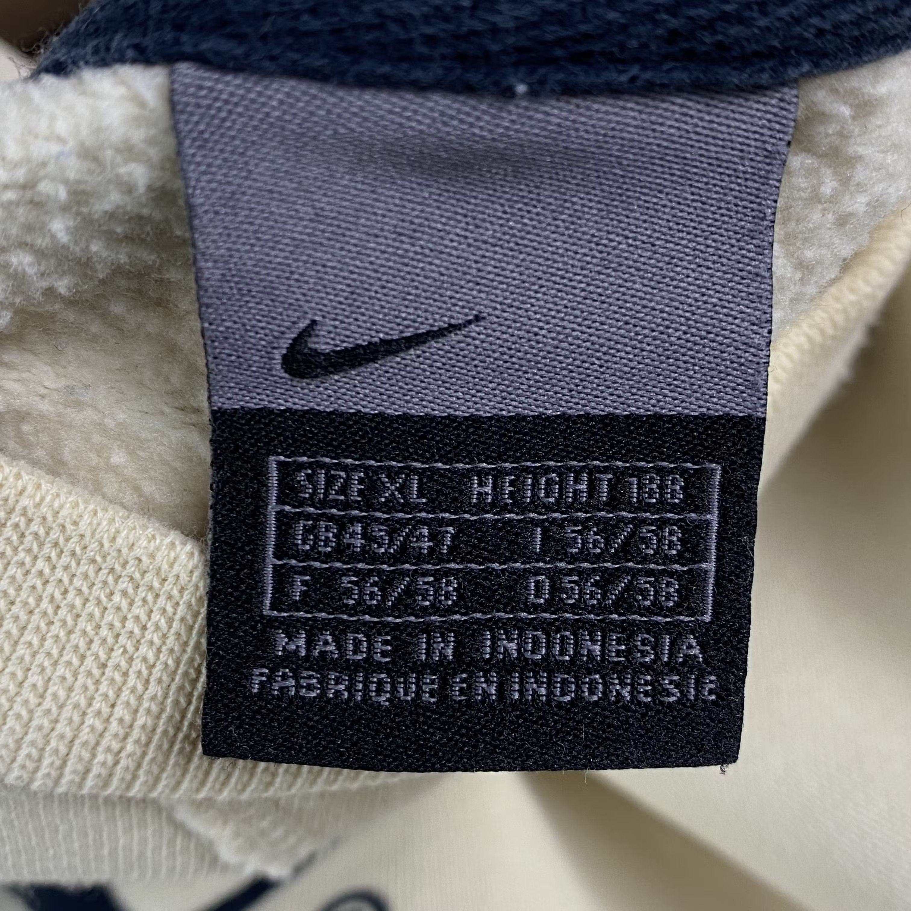 Nike × Vintage Mens Sweatshirt Nike Vintage Big Logo Swoosh Size XL Size US XL / EU 56 / 4 - 9 Thumbnail