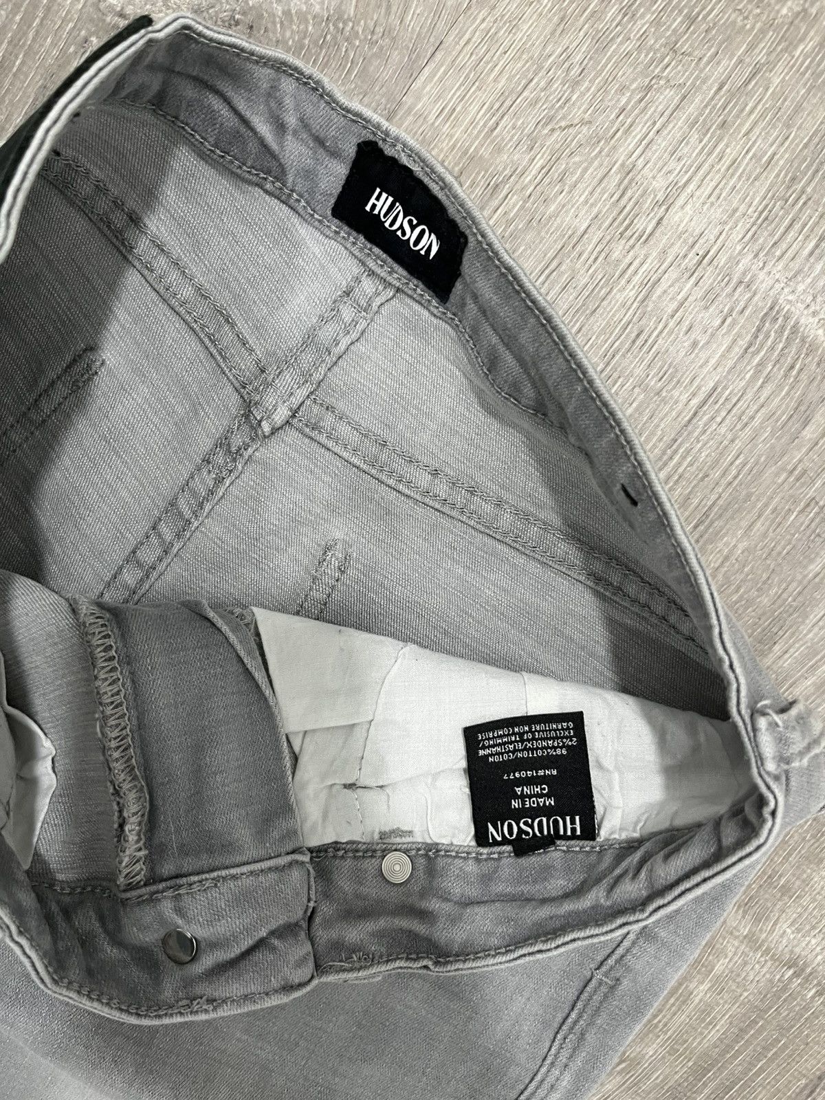 Purple Brand Hudson size 28 skinny jeans Size US 28 / EU 44 - 2 Thumbnail