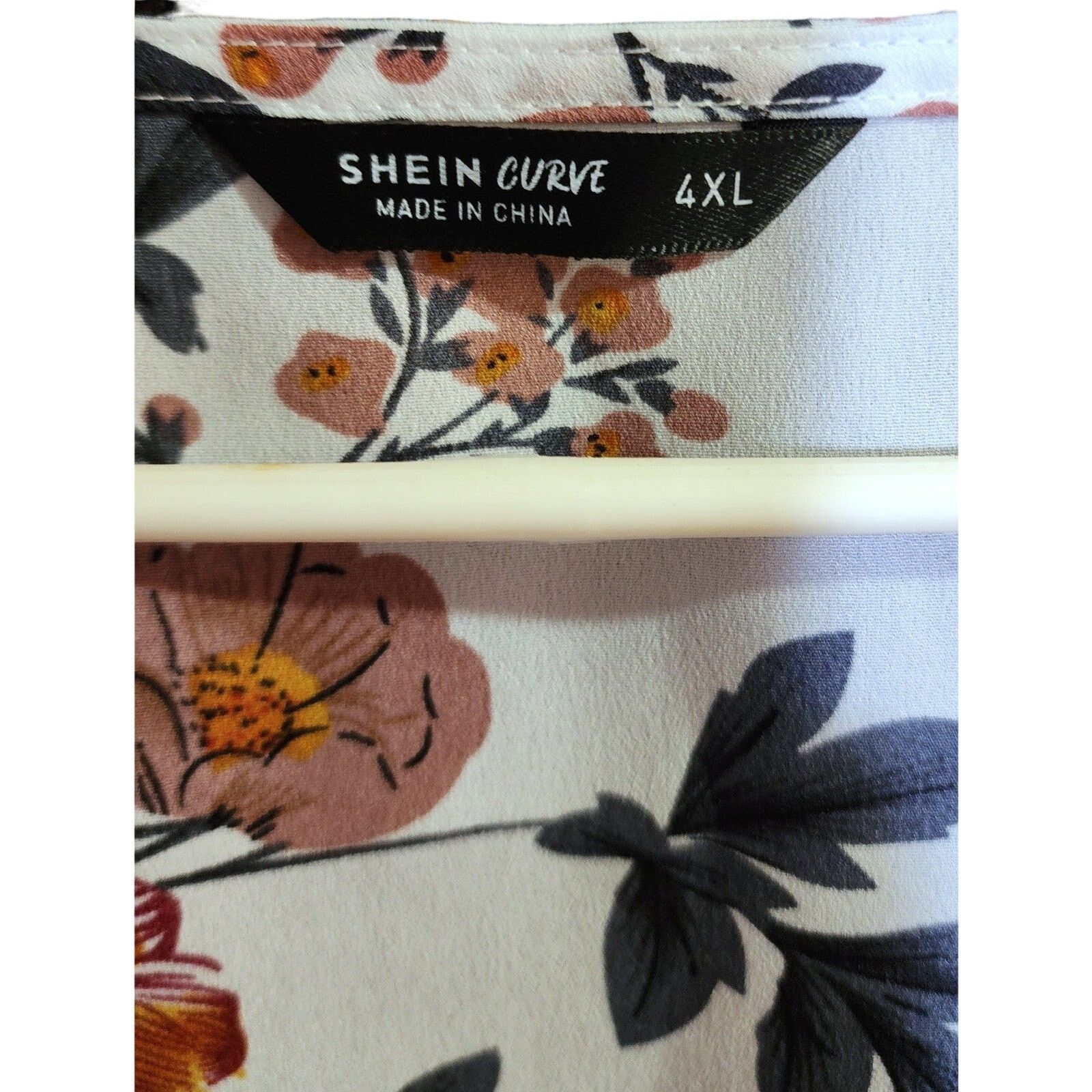 Shein Shein Curve Floral Top Size 4XL Fits Like 3XL Size 3XL / US 20-22 - 3 Thumbnail