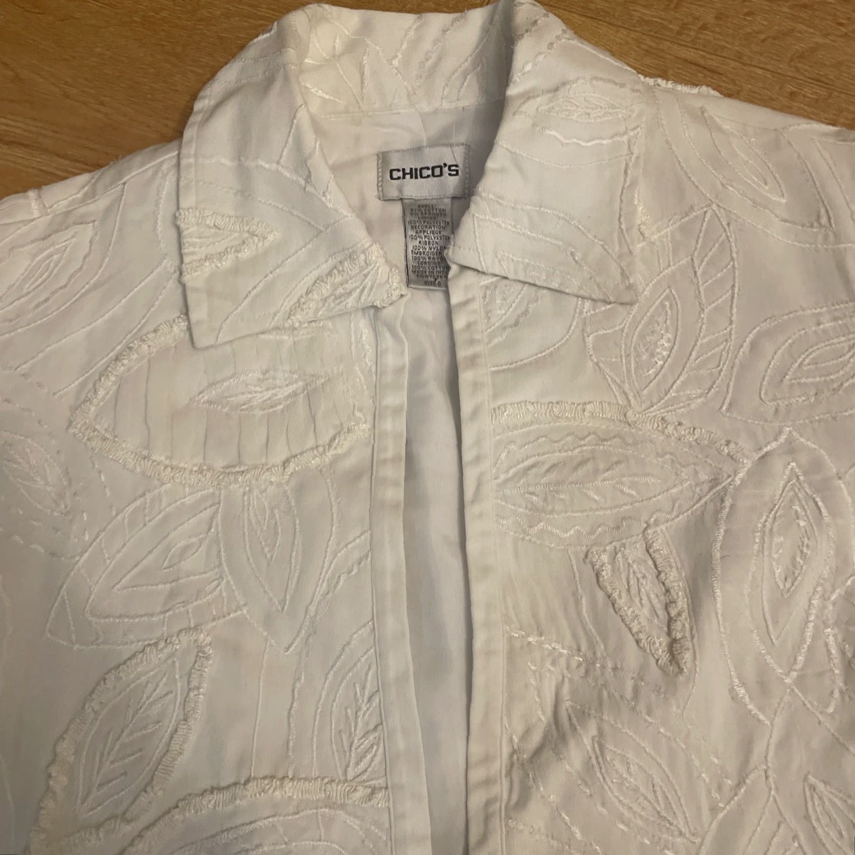 Vintage VINTAGE Chico’s Blazer Jacket Floral Embroidery Leaf Botanical Ivory S Women Size S VTG Size S / US 4 / IT 40 - 3 Thumbnail