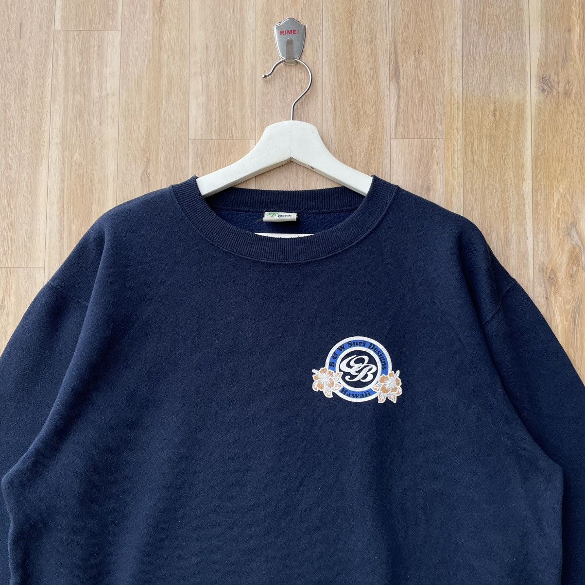 Vintage Vintage Blue Ocean B&W Surf Designs Hawaii Pullover Size US L / EU 52-54 / 3 - 4 Thumbnail