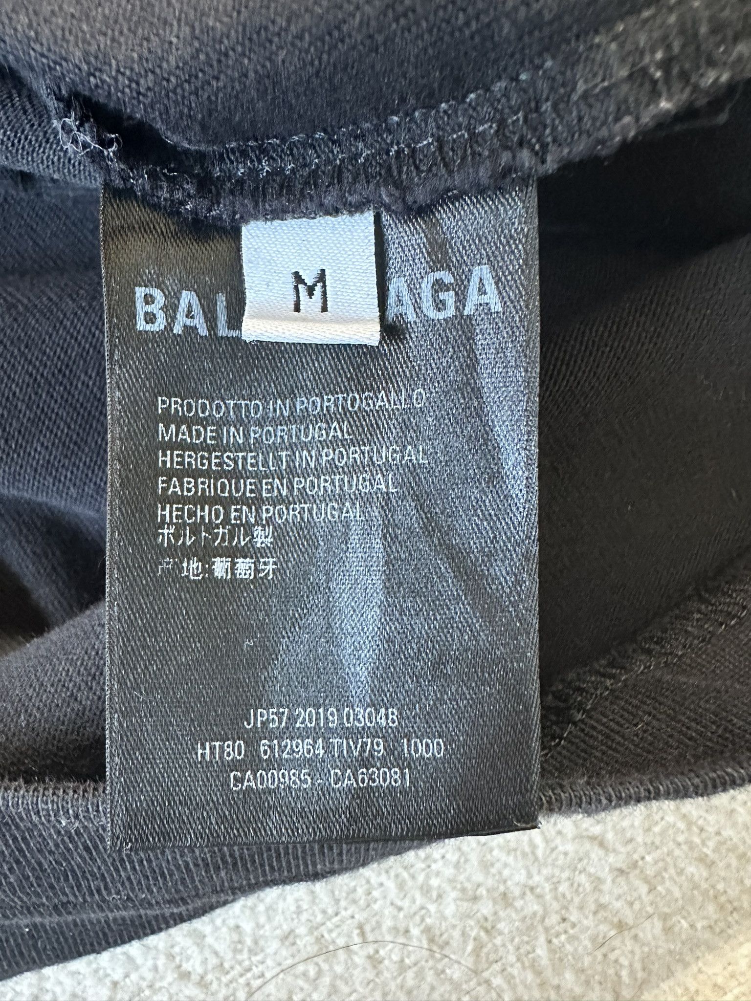 Balenciaga Balenciaga T-Shirt Mastercard Back Logo Print Black Size M / US 6-8 / IT 42-44 - 7 Thumbnail