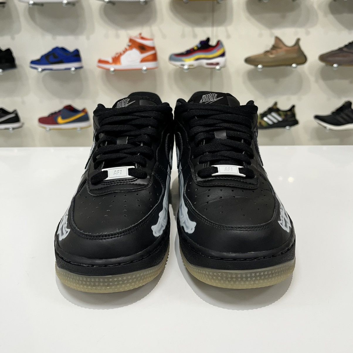 Nike Nike Air Force 1 Low Black Skeleton Halloween (2019) Size US 8.5 / EU 41-42 - 9 Thumbnail