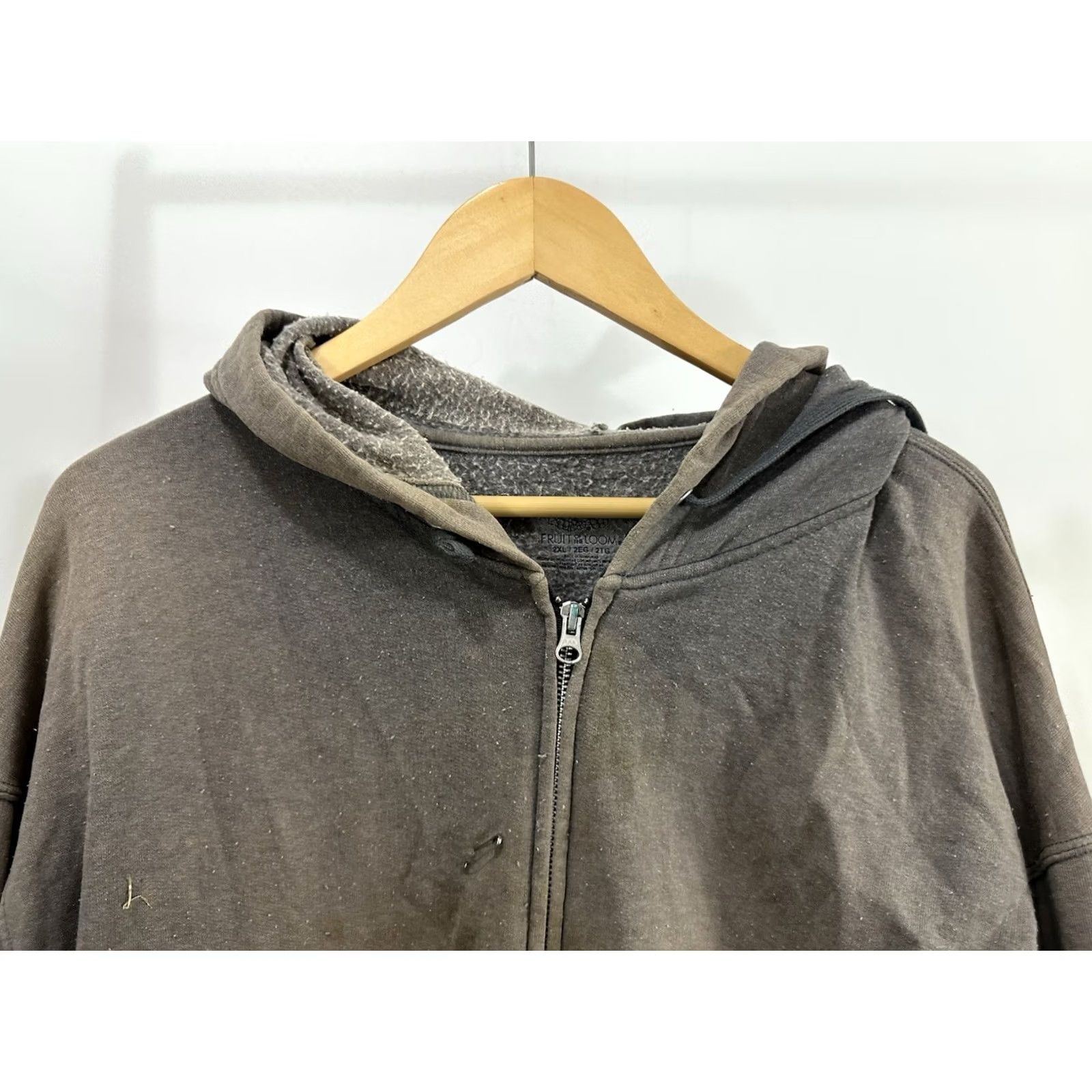 Fruit Of The Loom VTG Gradient Sun Faded Worn WIP Thrashed Distressed Grunge Zip Hoodie 2XL Men Gray Full Zip WIP Workwear Thrash Mens Hoodie Size US XXL / EU 58 / 5 - 5 Thumbnail