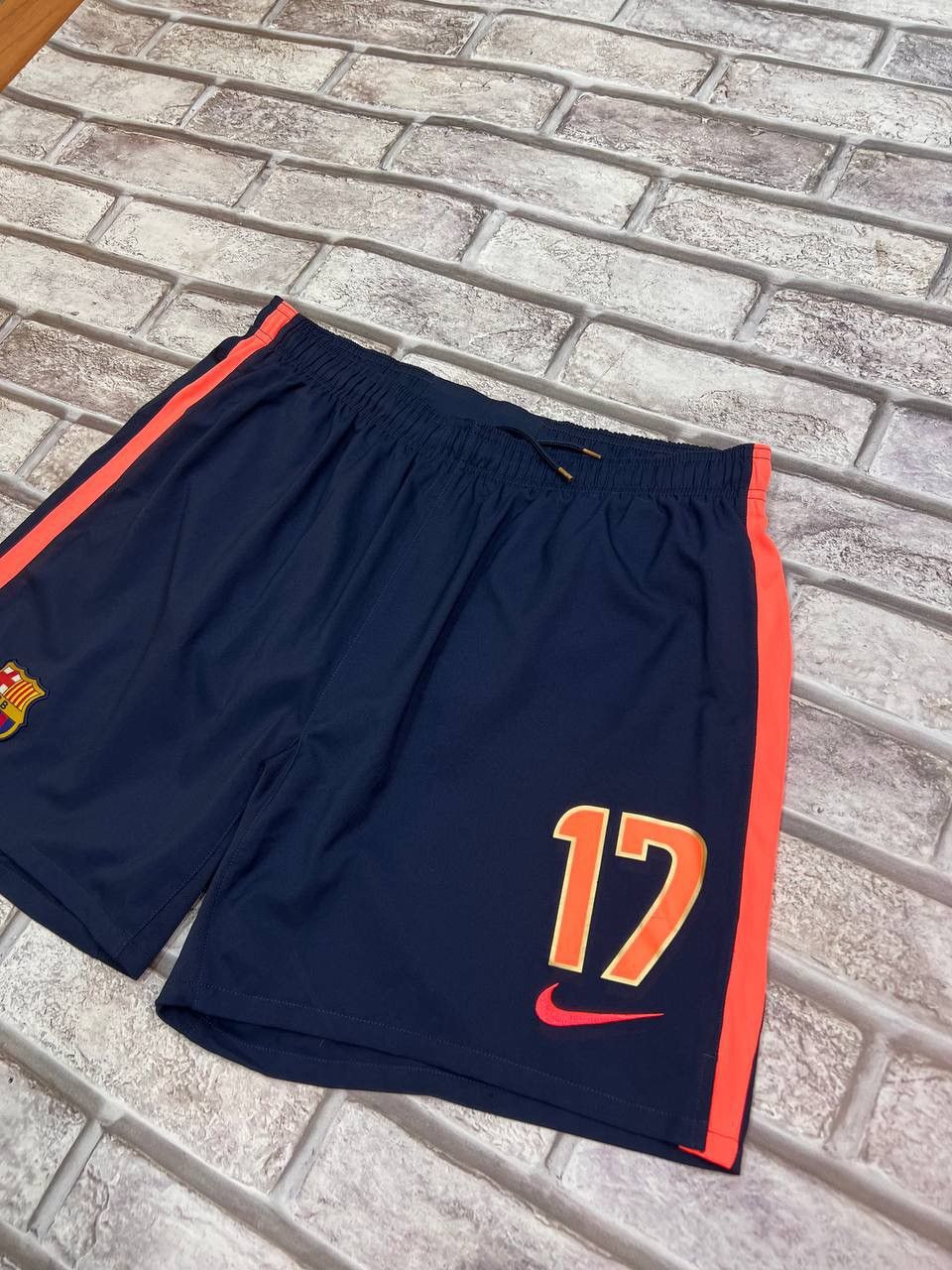 Nike Nike Fc Barcelona 2010 football soccer shorts Size US 36 / EU 52 - 3 Thumbnail