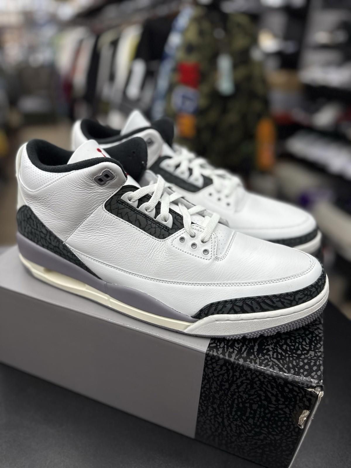 Nike Size 17 Nike Air Jordan 3 Retro Summit White Fire Red Mens Size US 15 / EU 48 - 3 Thumbnail